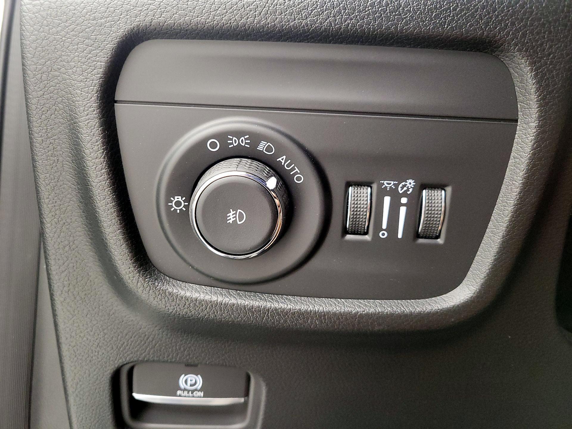 Thumbnail: 2025 Jeep Grand Cherokee - 11