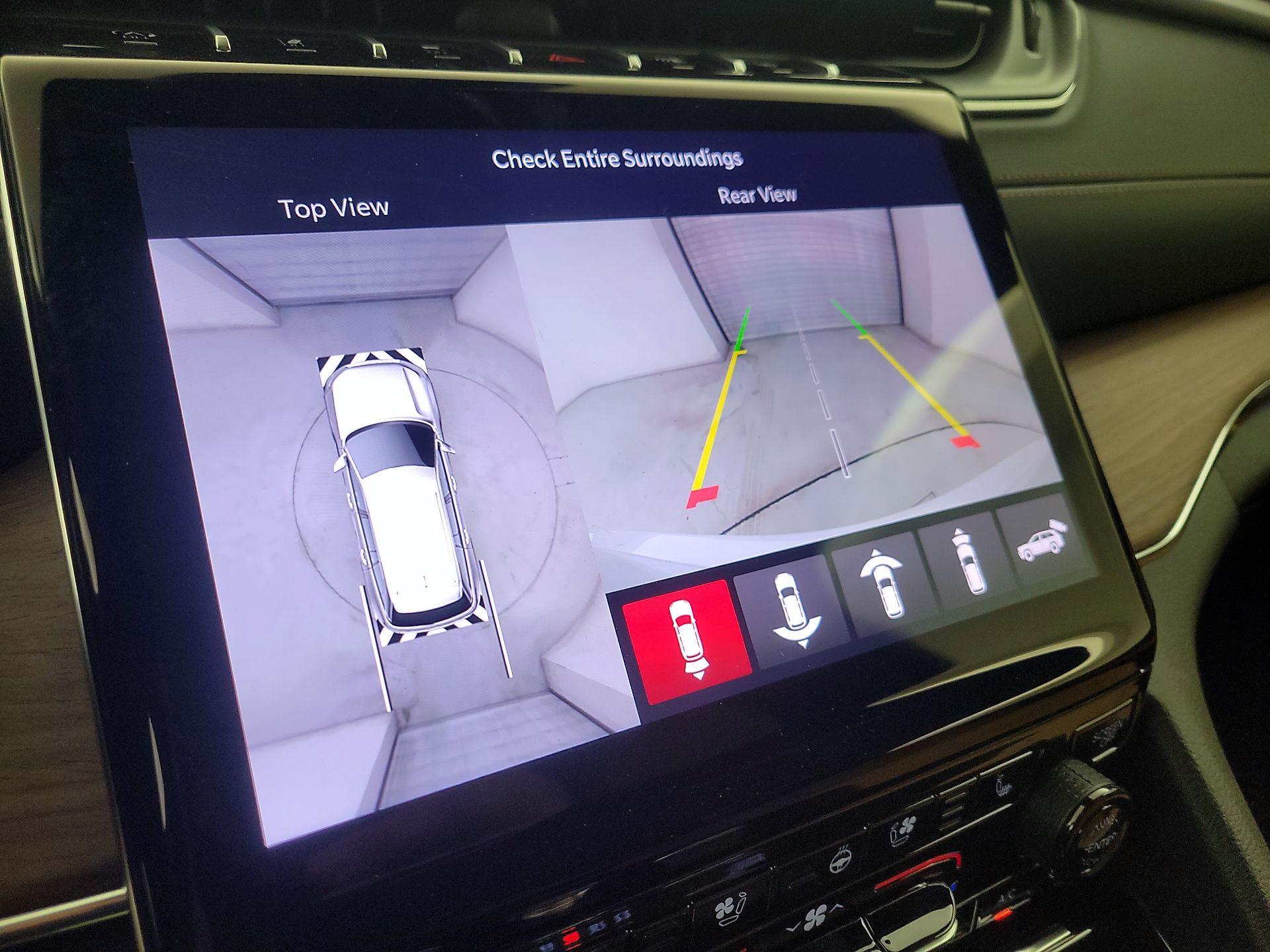 Thumbnail: 2025 Jeep Grand Cherokee - 13