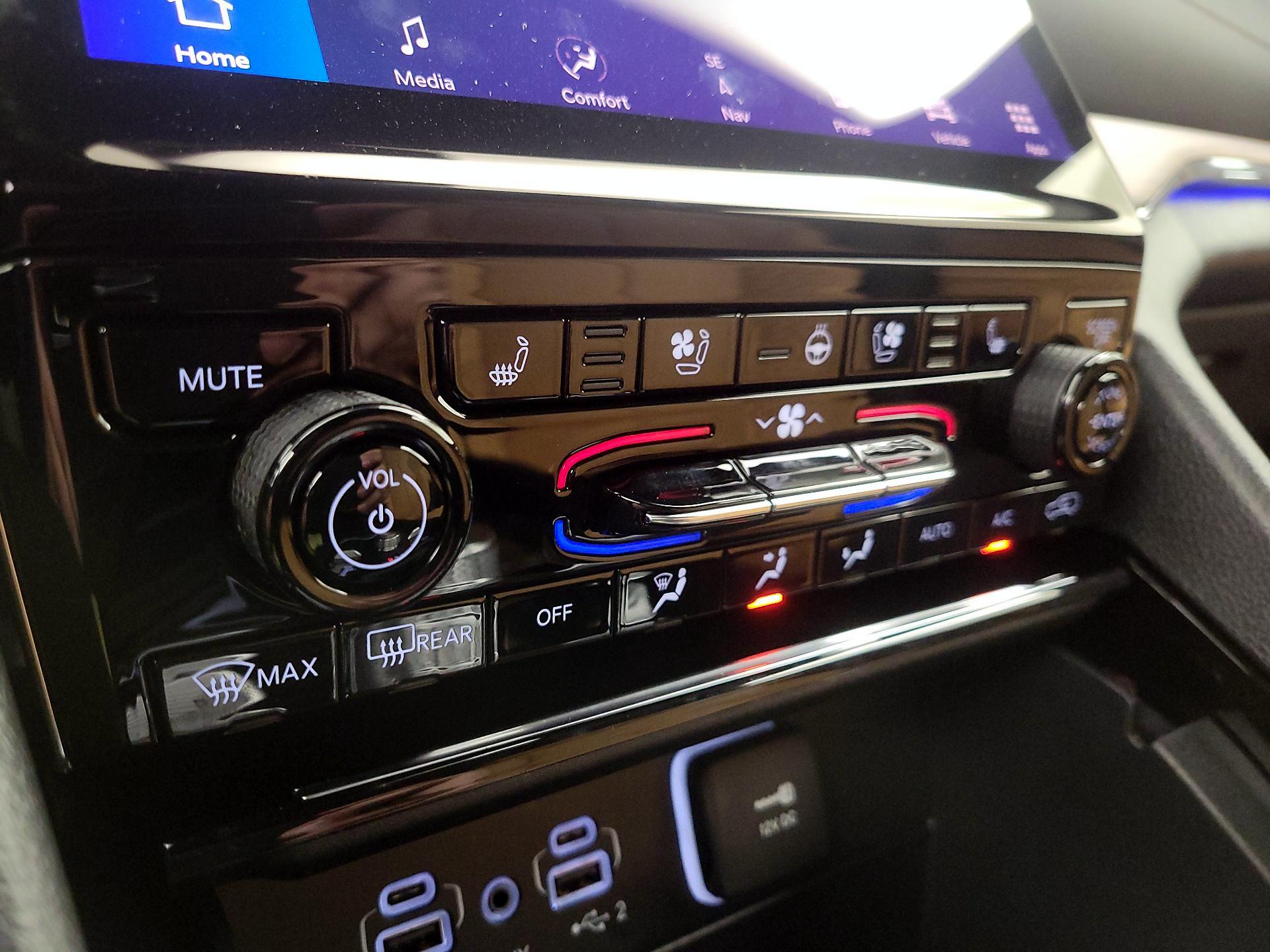 Thumbnail: 2025 Jeep Grand Cherokee - 15