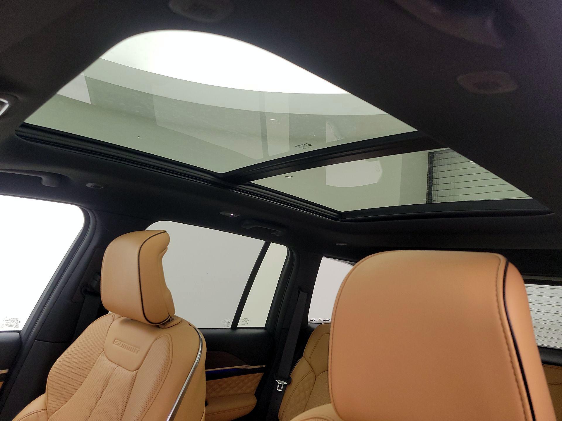 Thumbnail: 2025 Jeep Grand Cherokee - 18