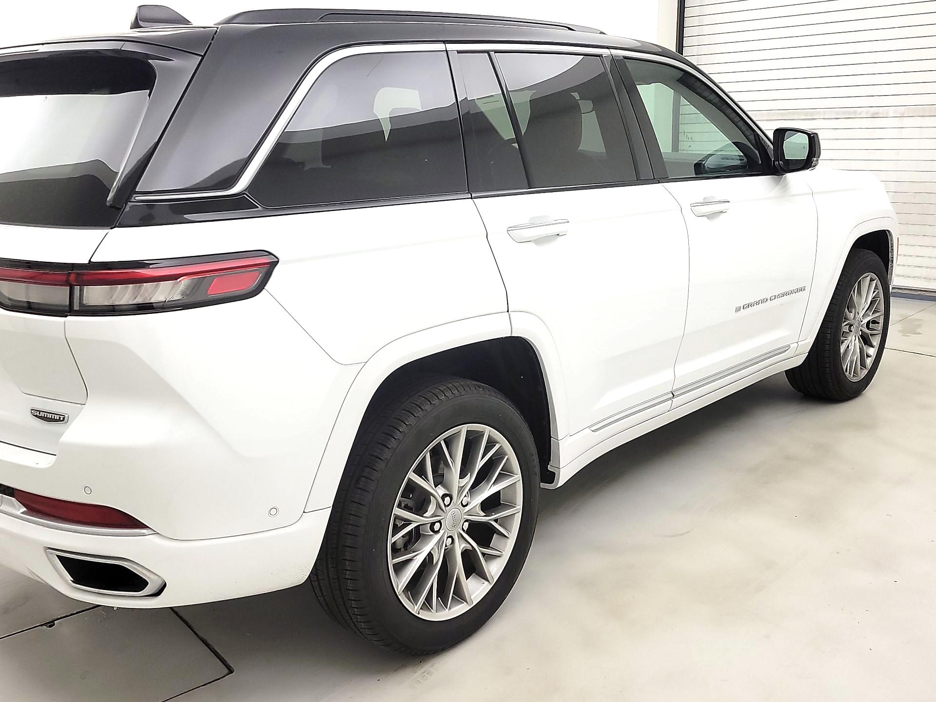 Thumbnail: 2025 Jeep Grand Cherokee - 5