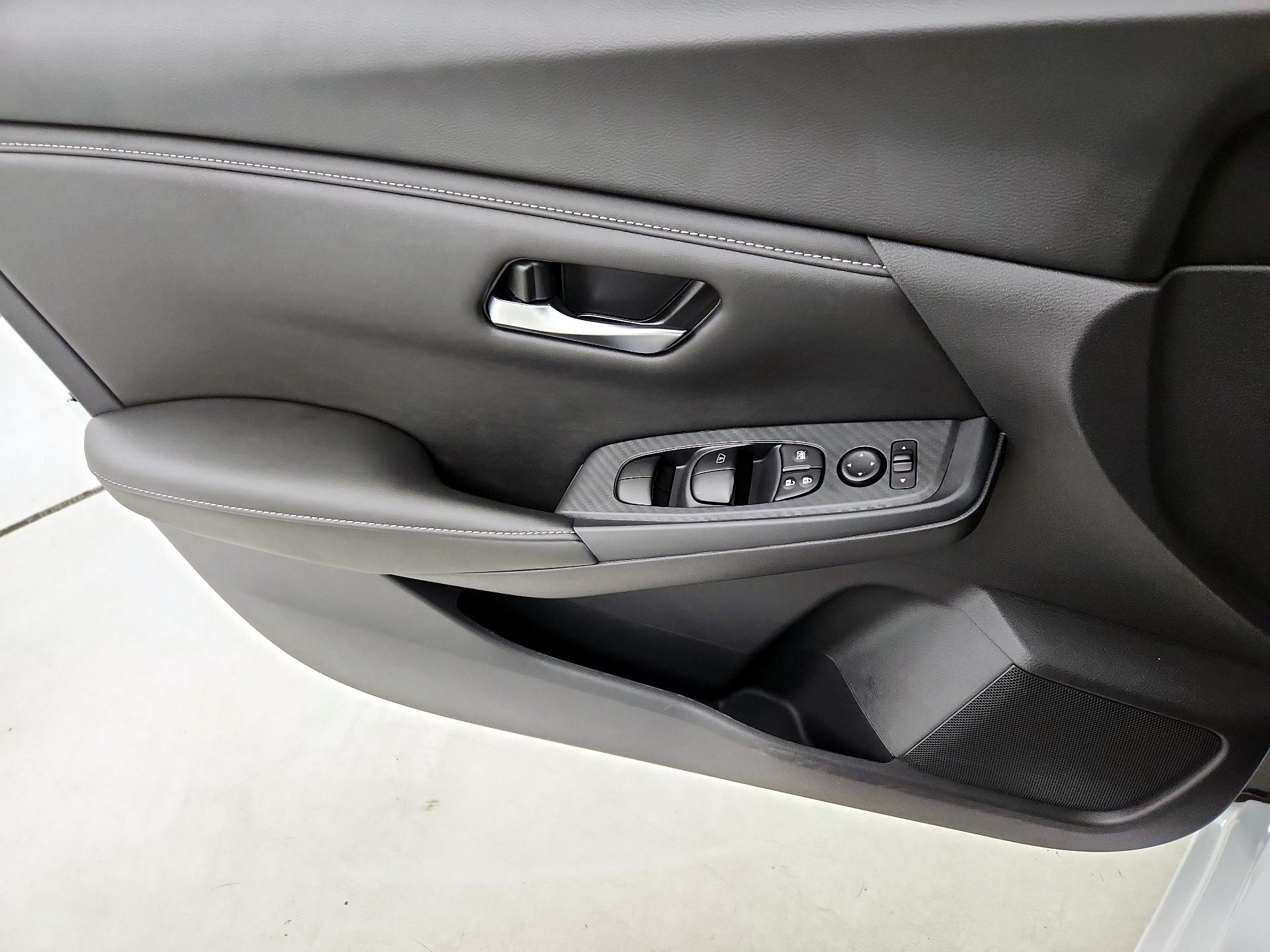 Thumbnail: 2025 Nissan Sentra - 12