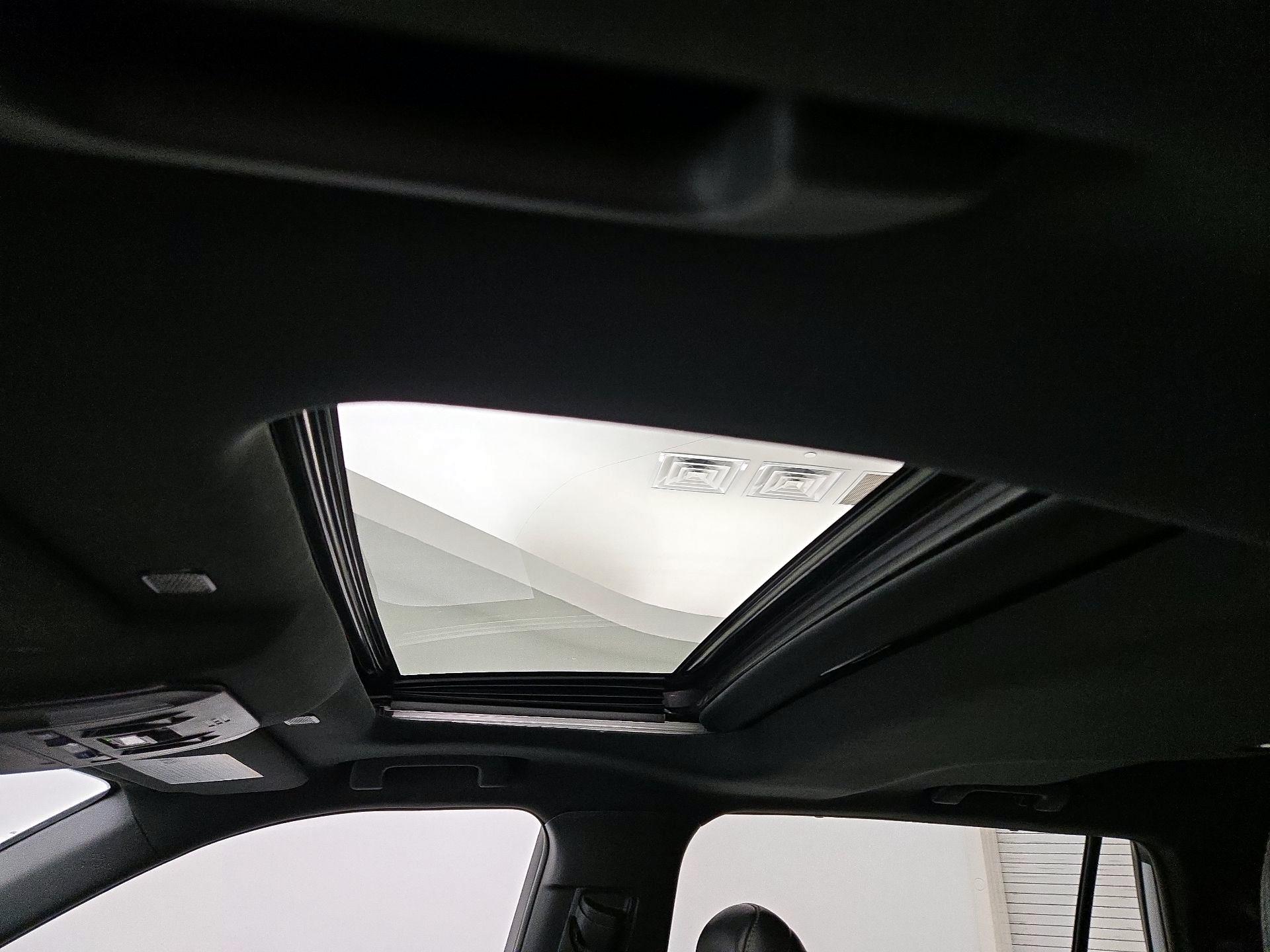 Thumbnail: 2023 Toyota Highlander - 19