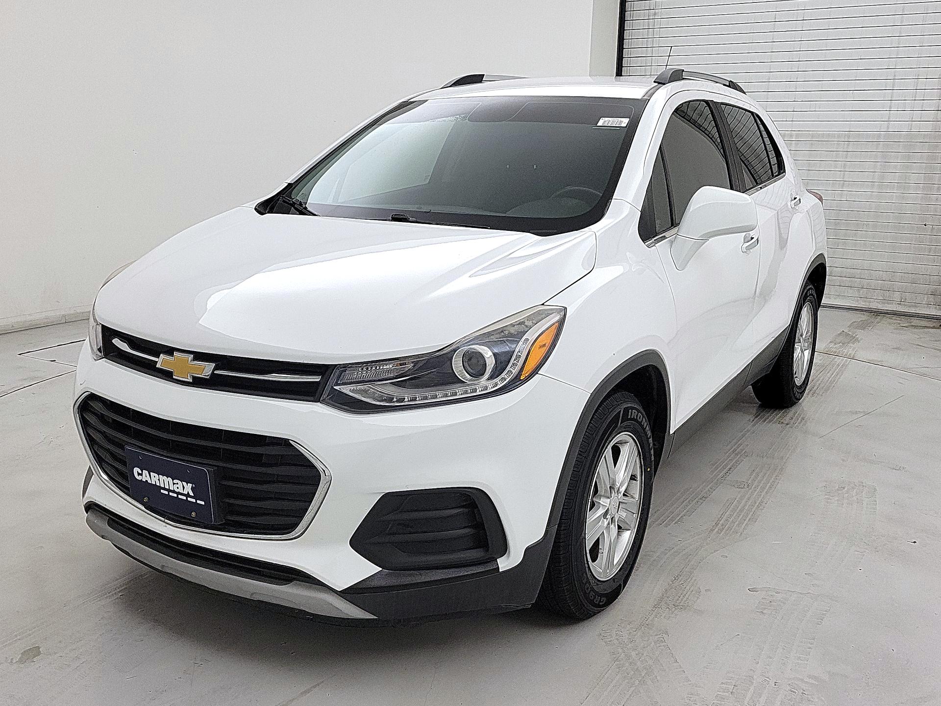 Thumbnail: 2018 Chevrolet Trax - 3