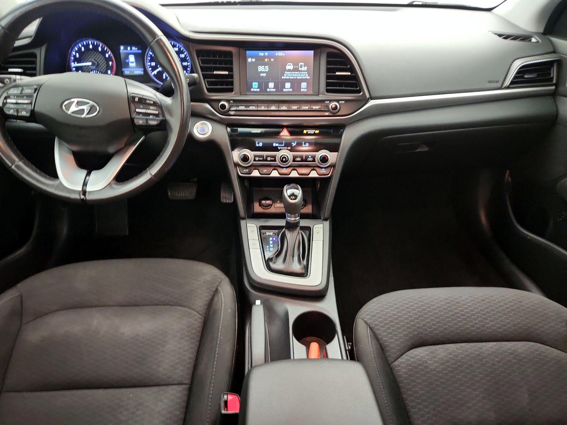 Thumbnail: 2019 Hyundai Elantra - 9