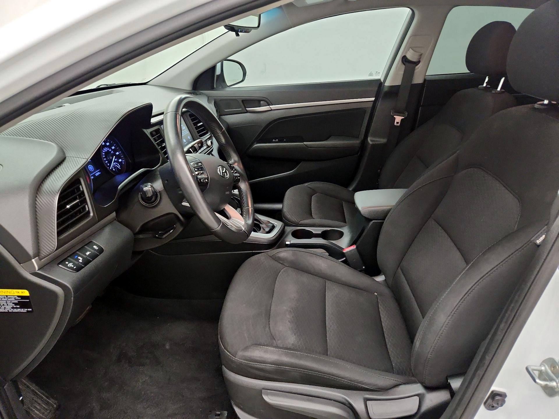 Thumbnail: 2019 Hyundai Elantra - 11