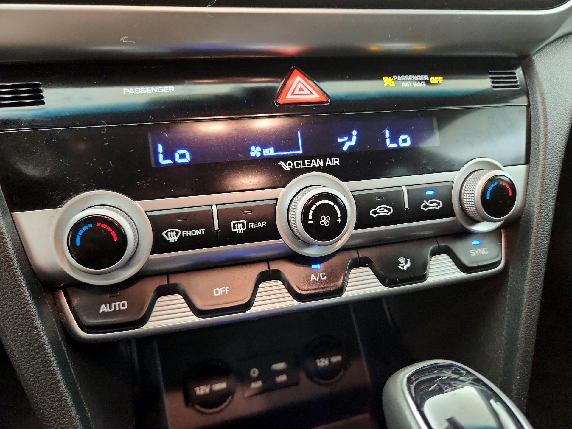 Thumbnail: 2019 Hyundai Elantra - 16