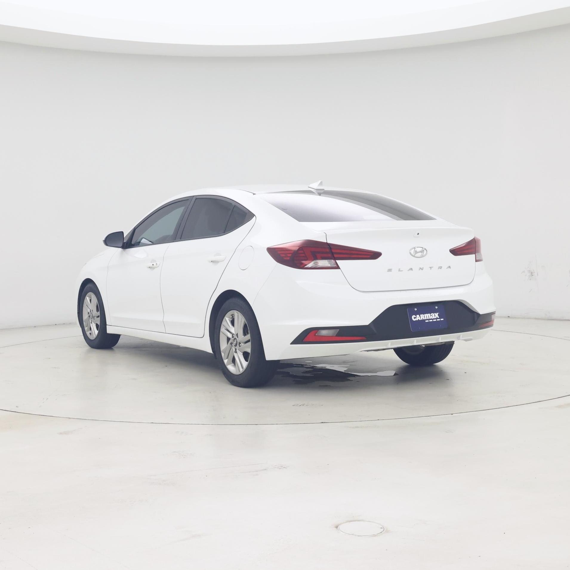 Thumbnail: 2019 Hyundai Elantra - 2