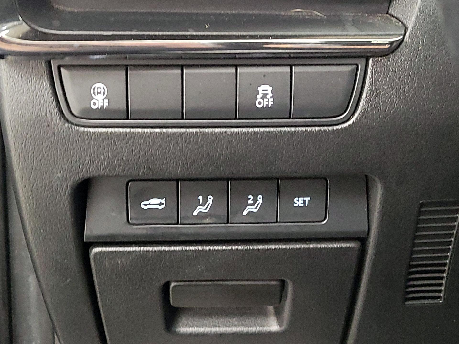 Thumbnail: 2022 Mazda Mazda3 - 13