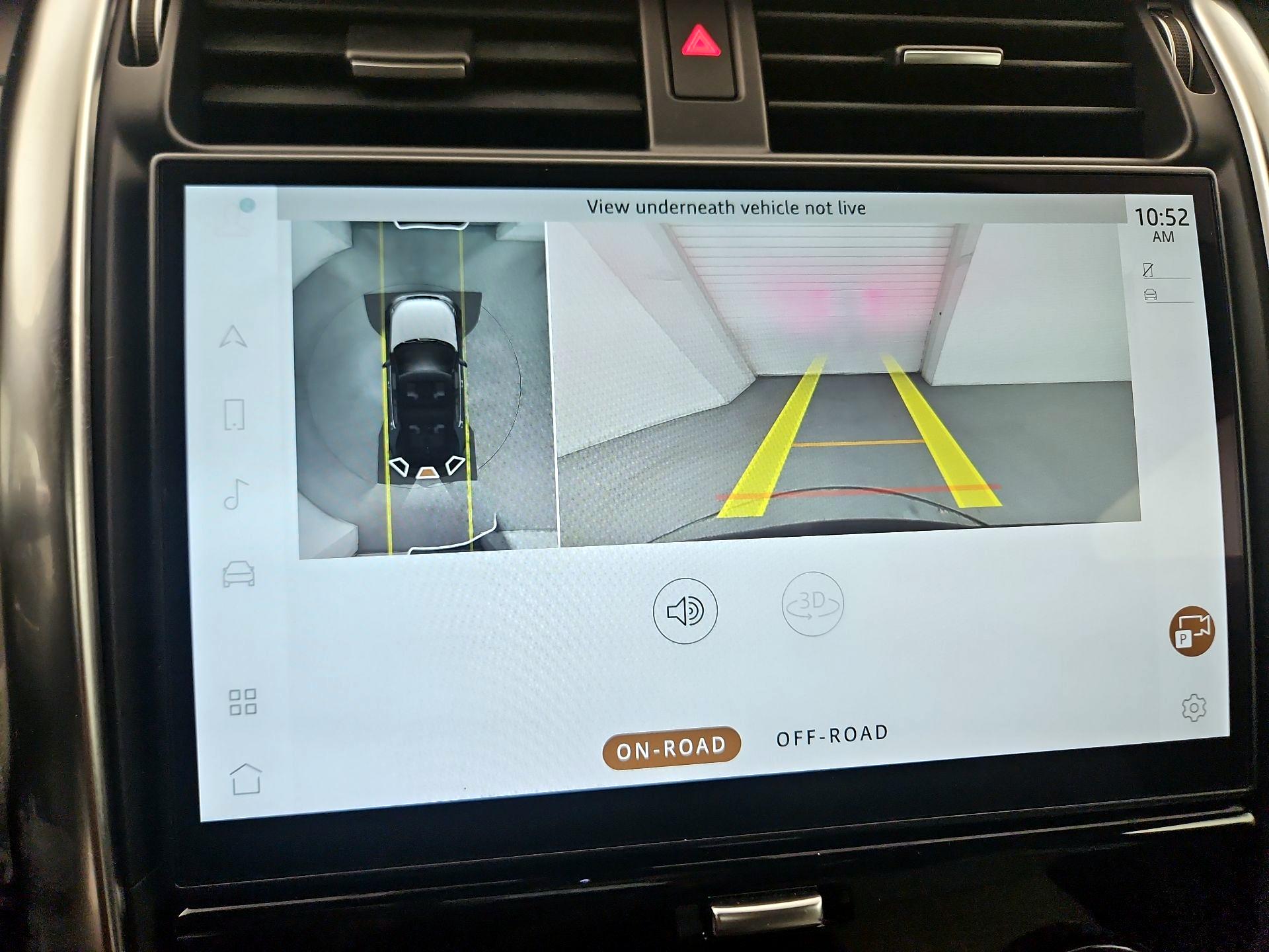 Thumbnail: 2022 Land Rover Discovery - 14