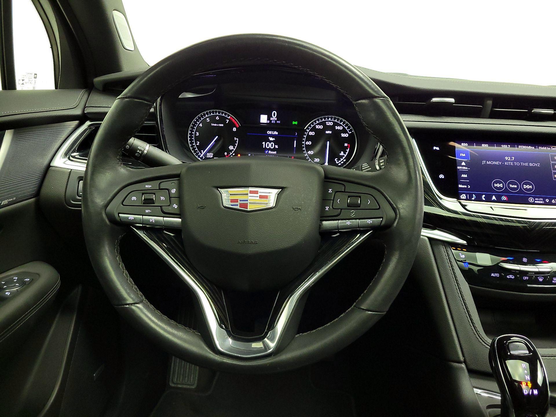 Thumbnail: 2023 Cadillac XT6 - 10