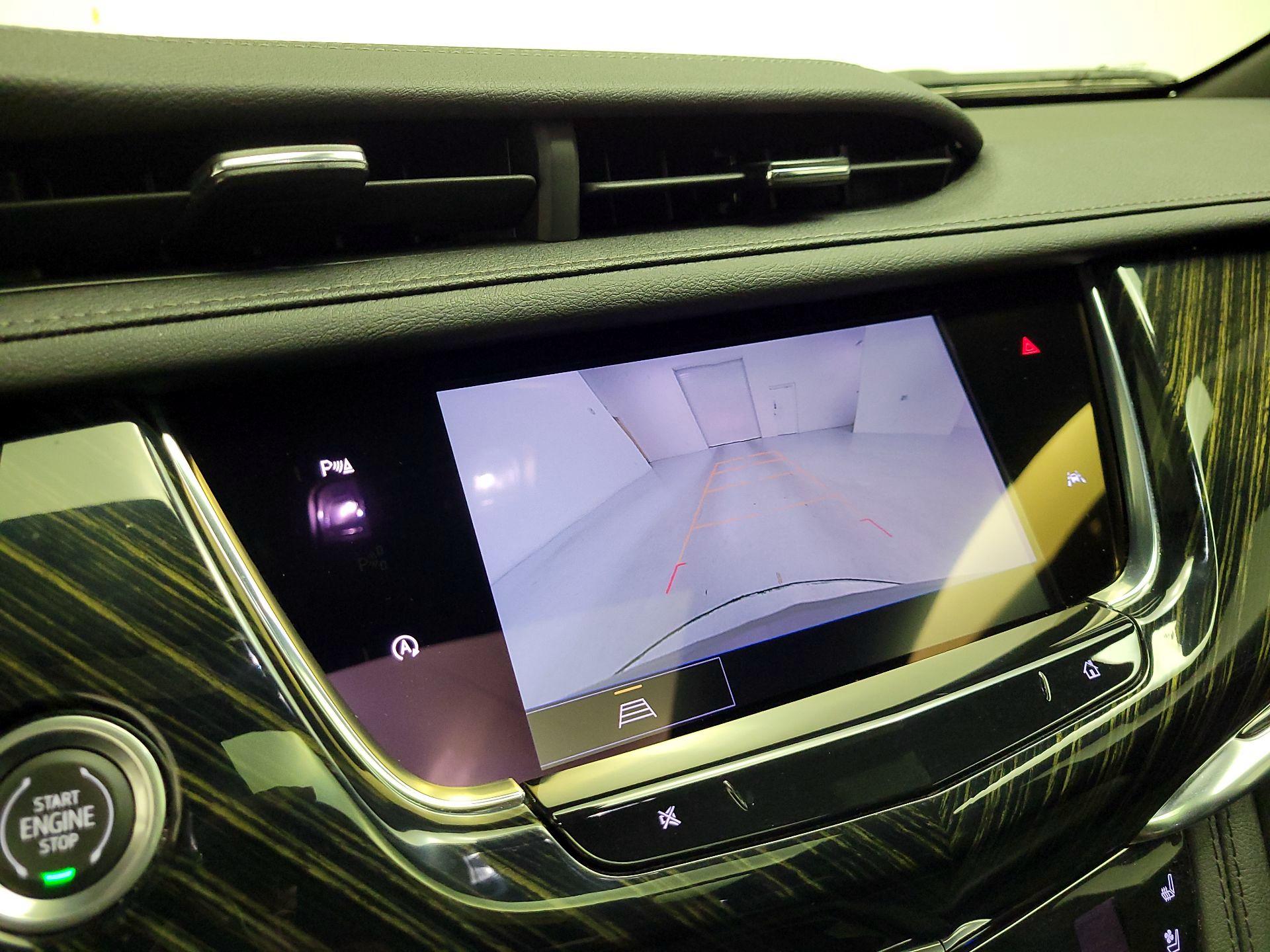 Thumbnail: 2023 Cadillac XT6 - 15