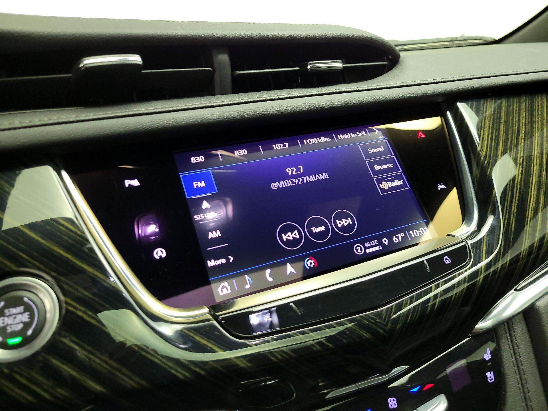 Thumbnail: 2023 Cadillac XT6 - 16