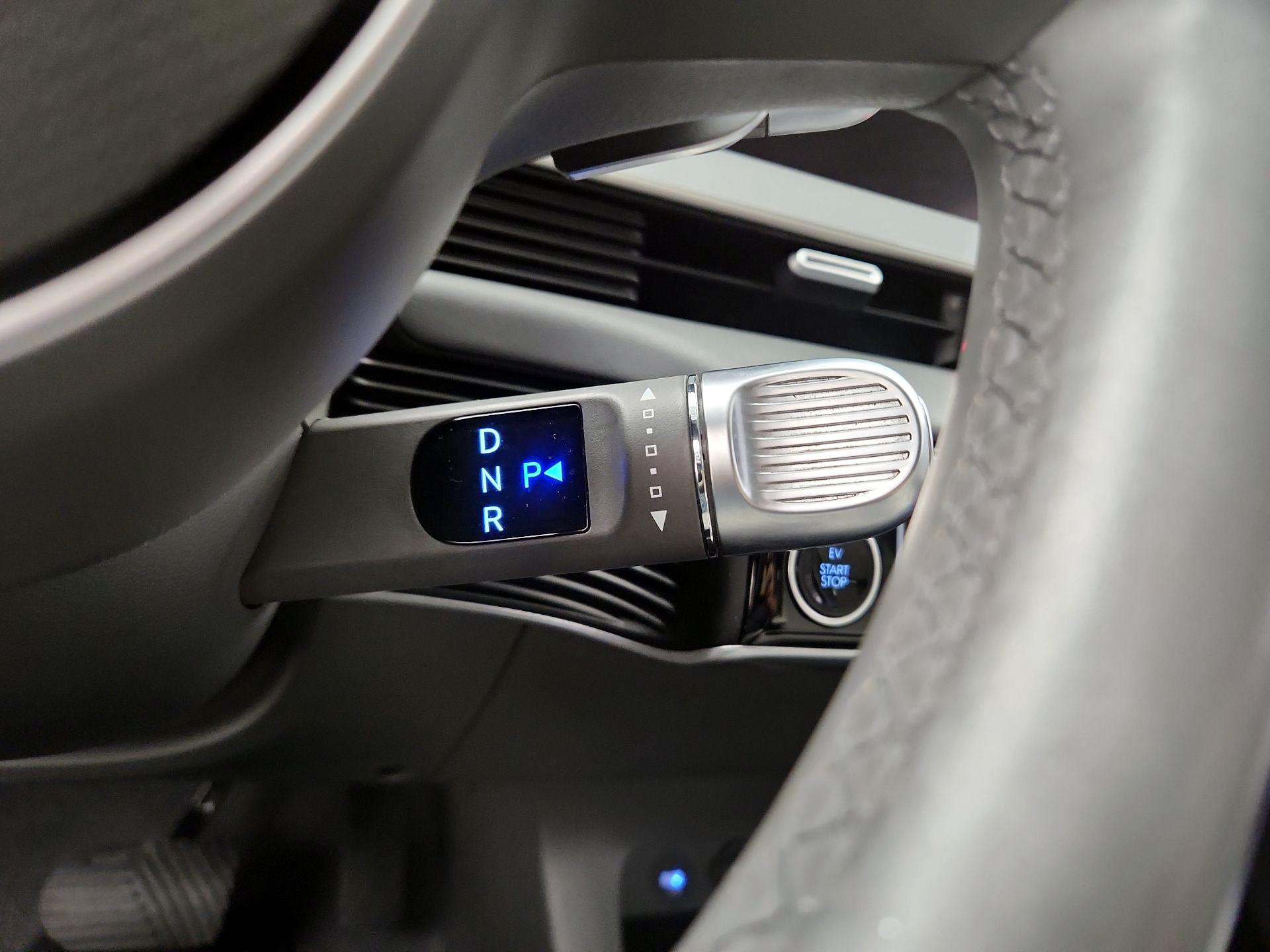 Thumbnail: 2022 Hyundai Ioniq 5 - 15