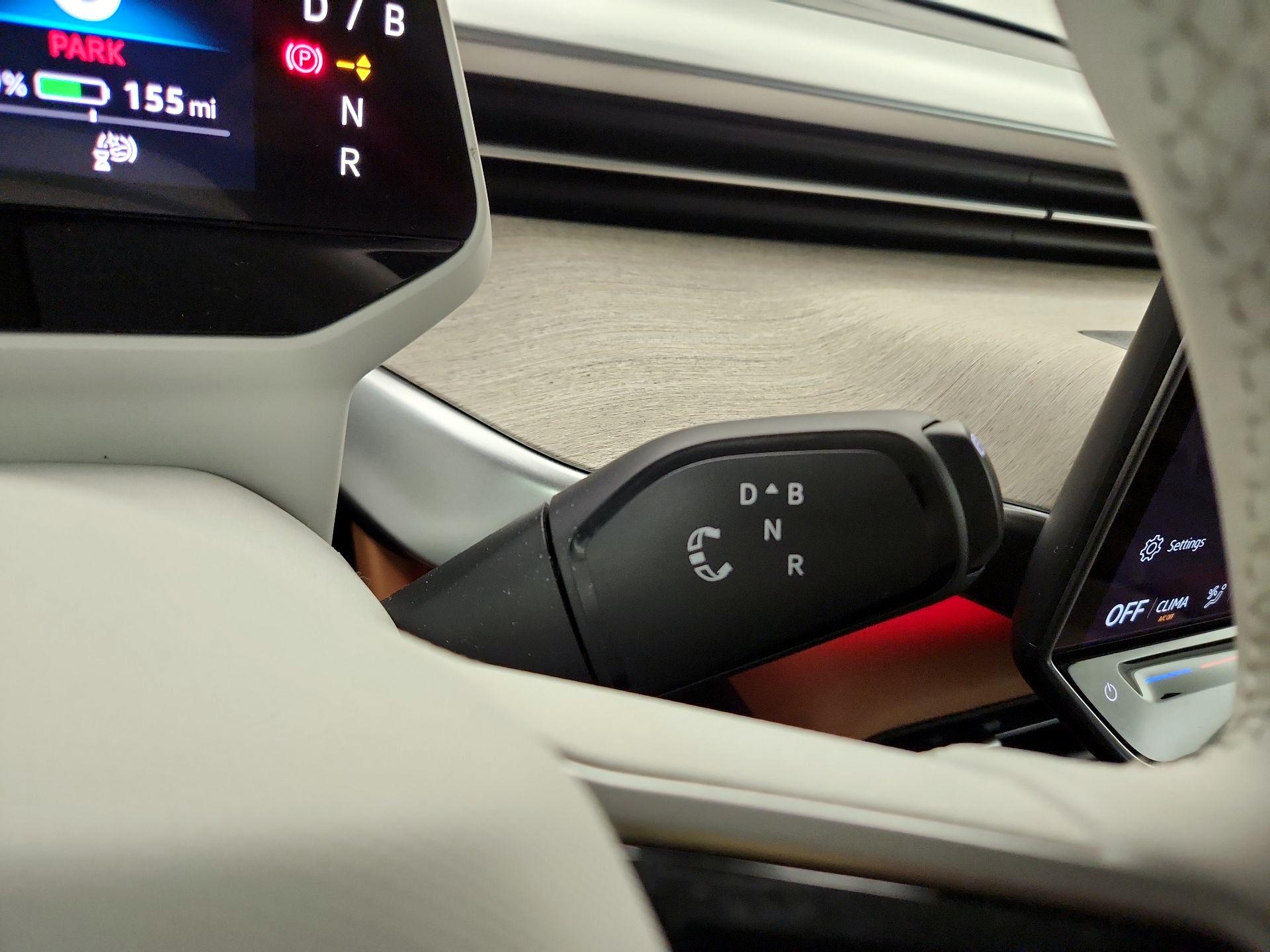 Thumbnail: 2025 Volkswagen ID.Buzz - 18