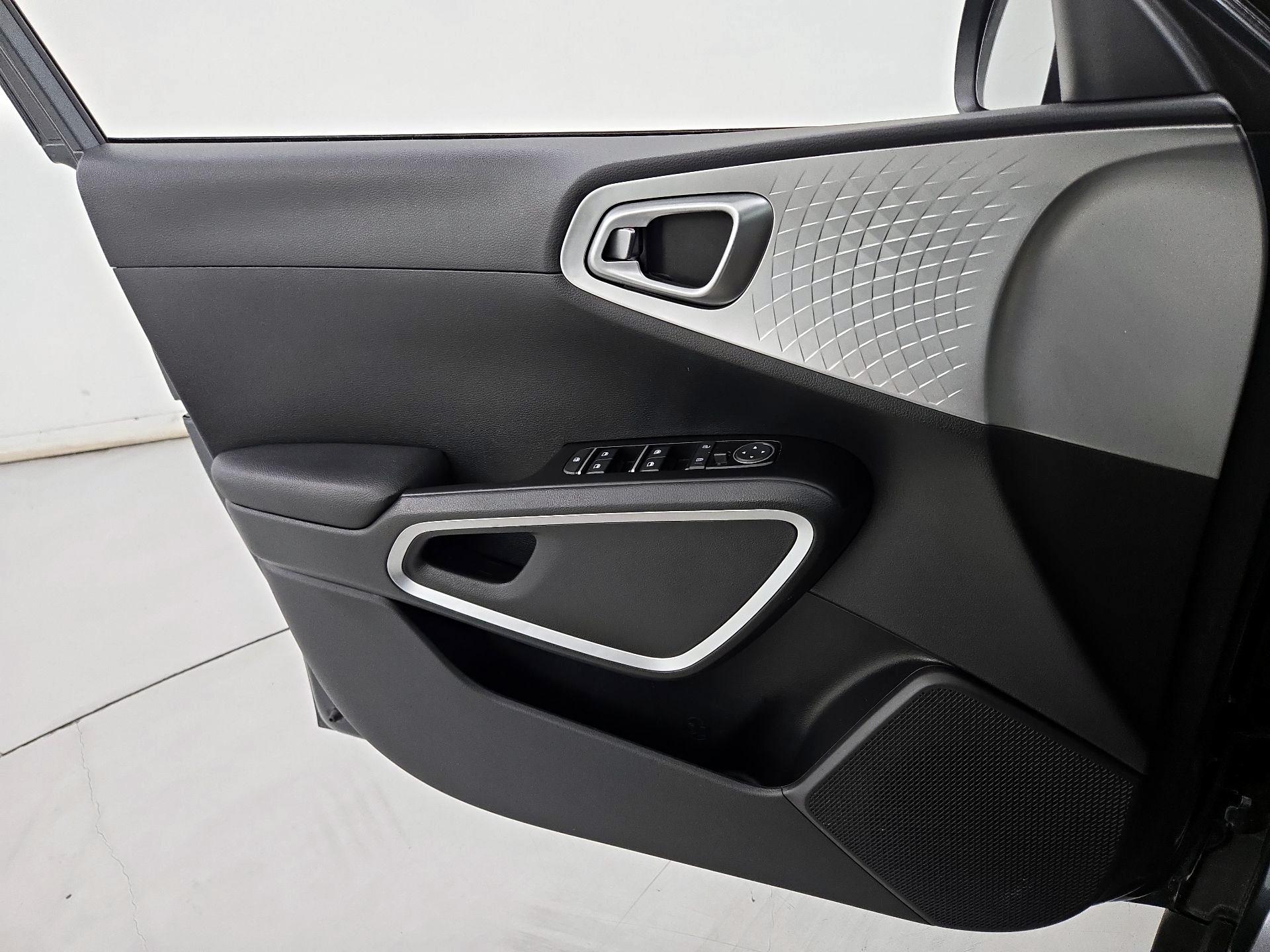 Thumbnail: 2024 Kia Soul - 12