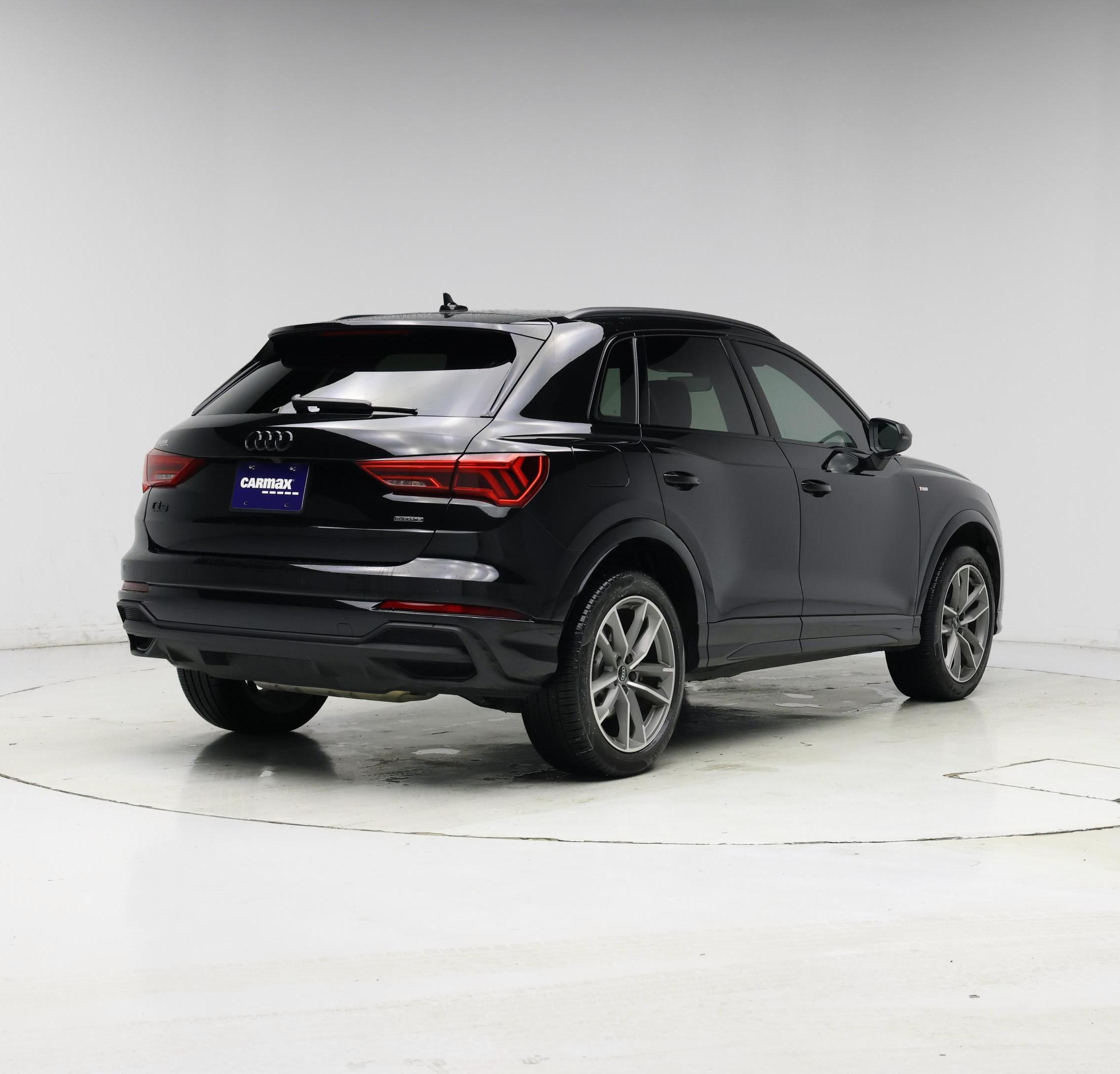 Thumbnail: 2025 Audi Q3 - 8