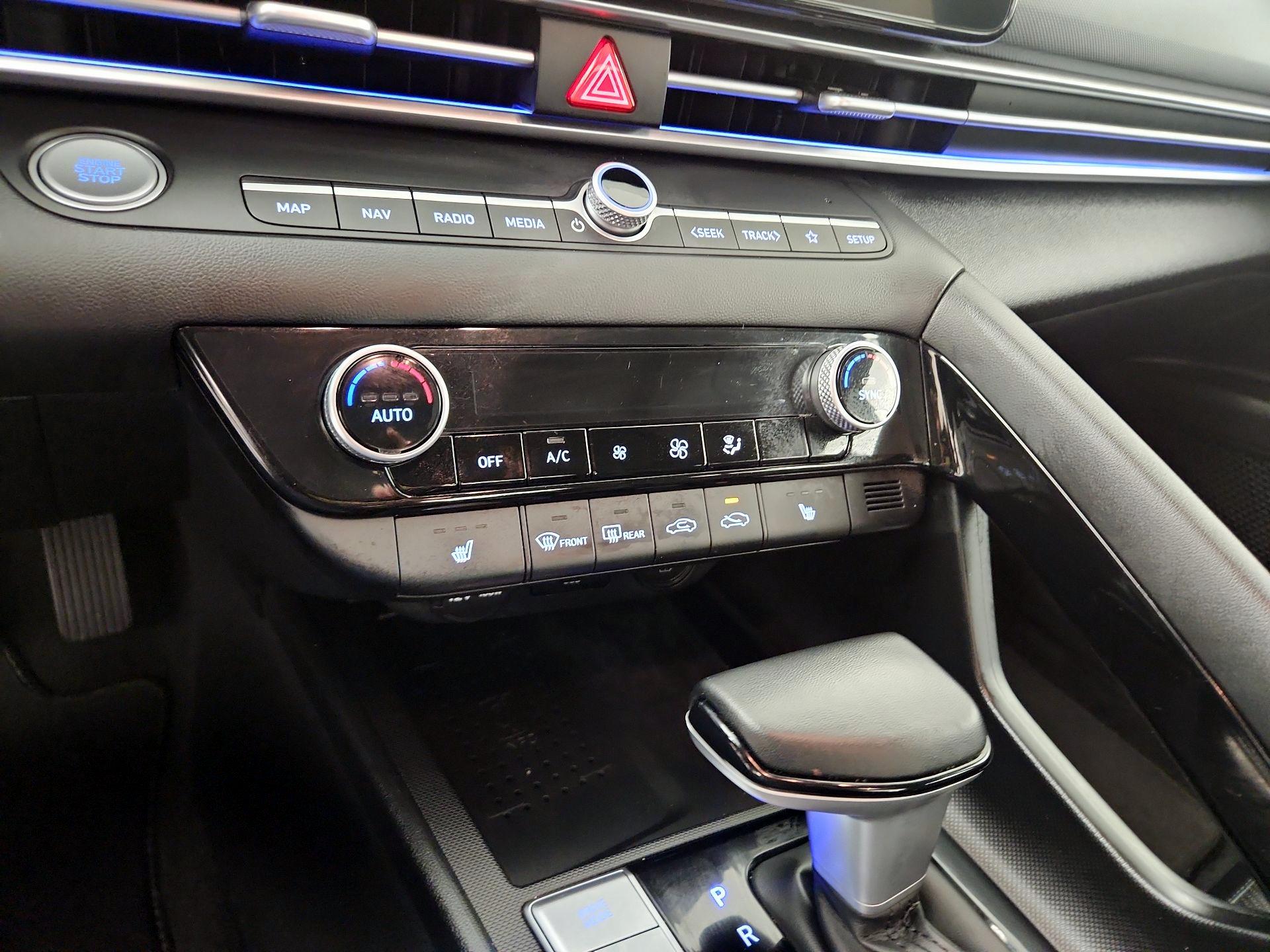 Thumbnail: 2023 Hyundai Elantra - 14