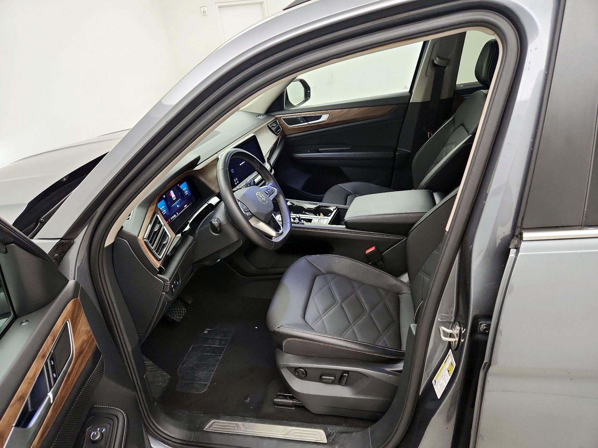 Thumbnail: 2024 Volkswagen Atlas - 11