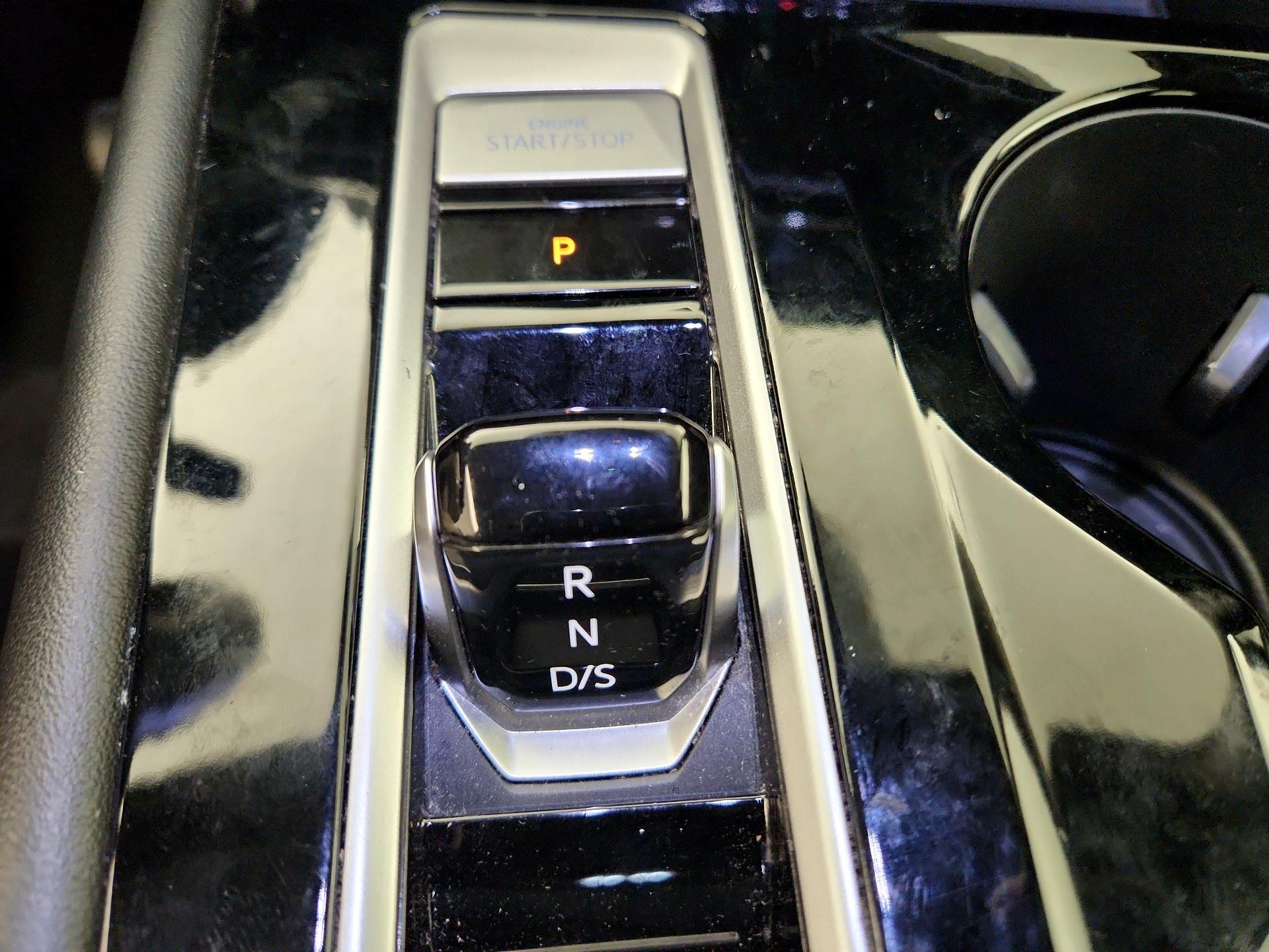 Thumbnail: 2024 Volkswagen Atlas - 17