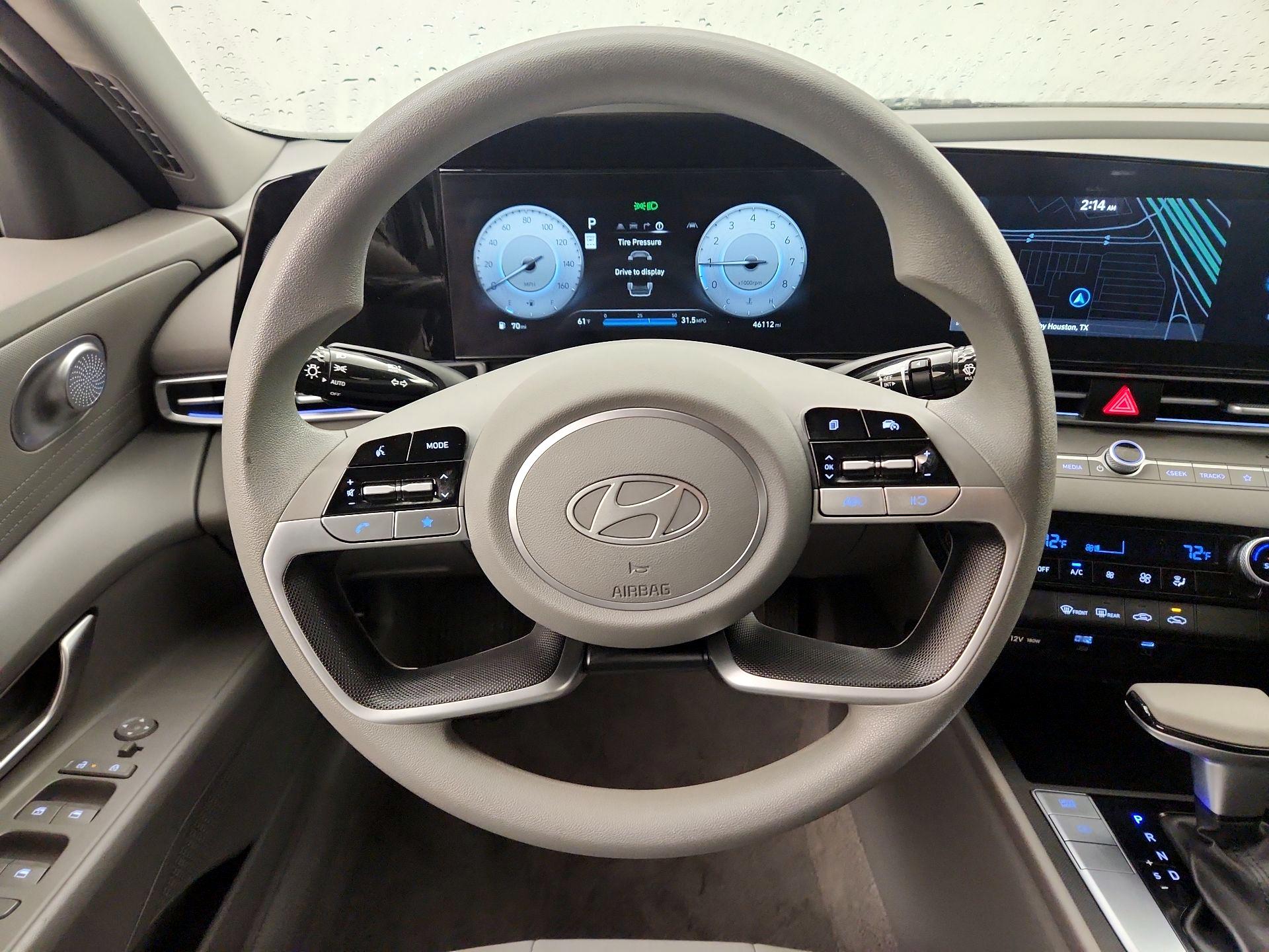 Thumbnail: 2024 Hyundai Elantra - 10