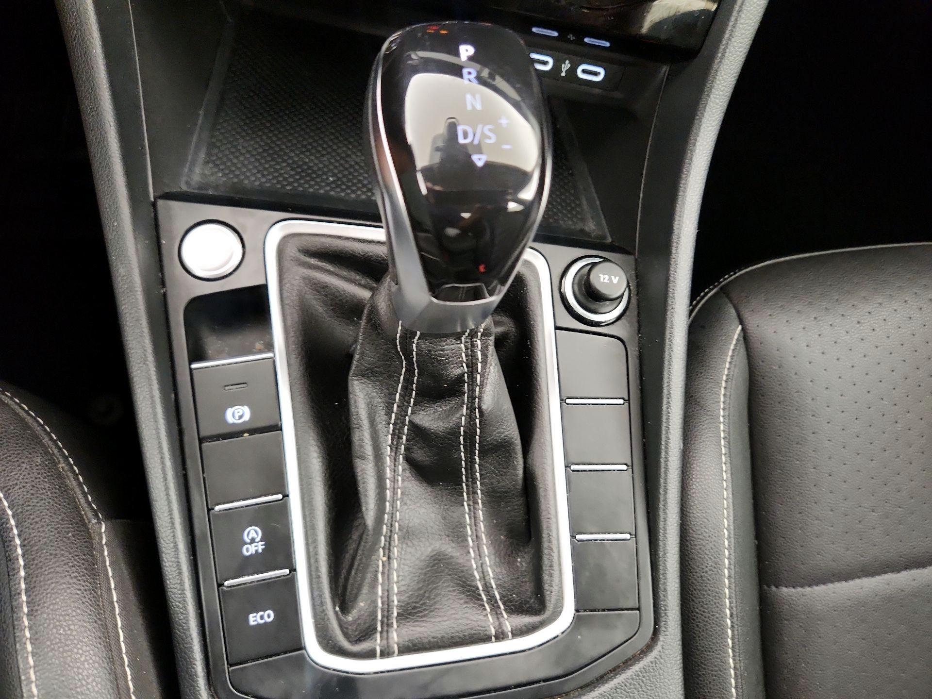 Thumbnail: 2024 Volkswagen Jetta - 17