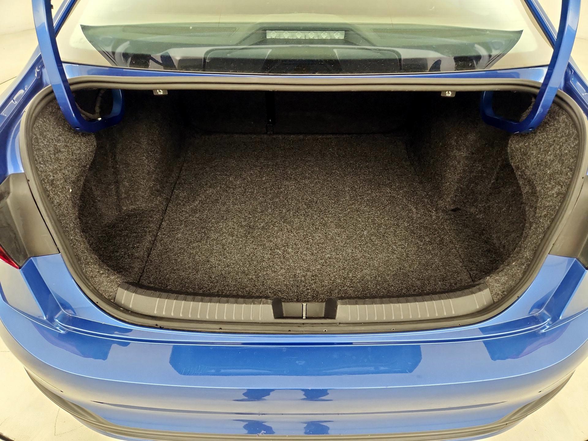 Thumbnail: 2024 Volkswagen Jetta - 20