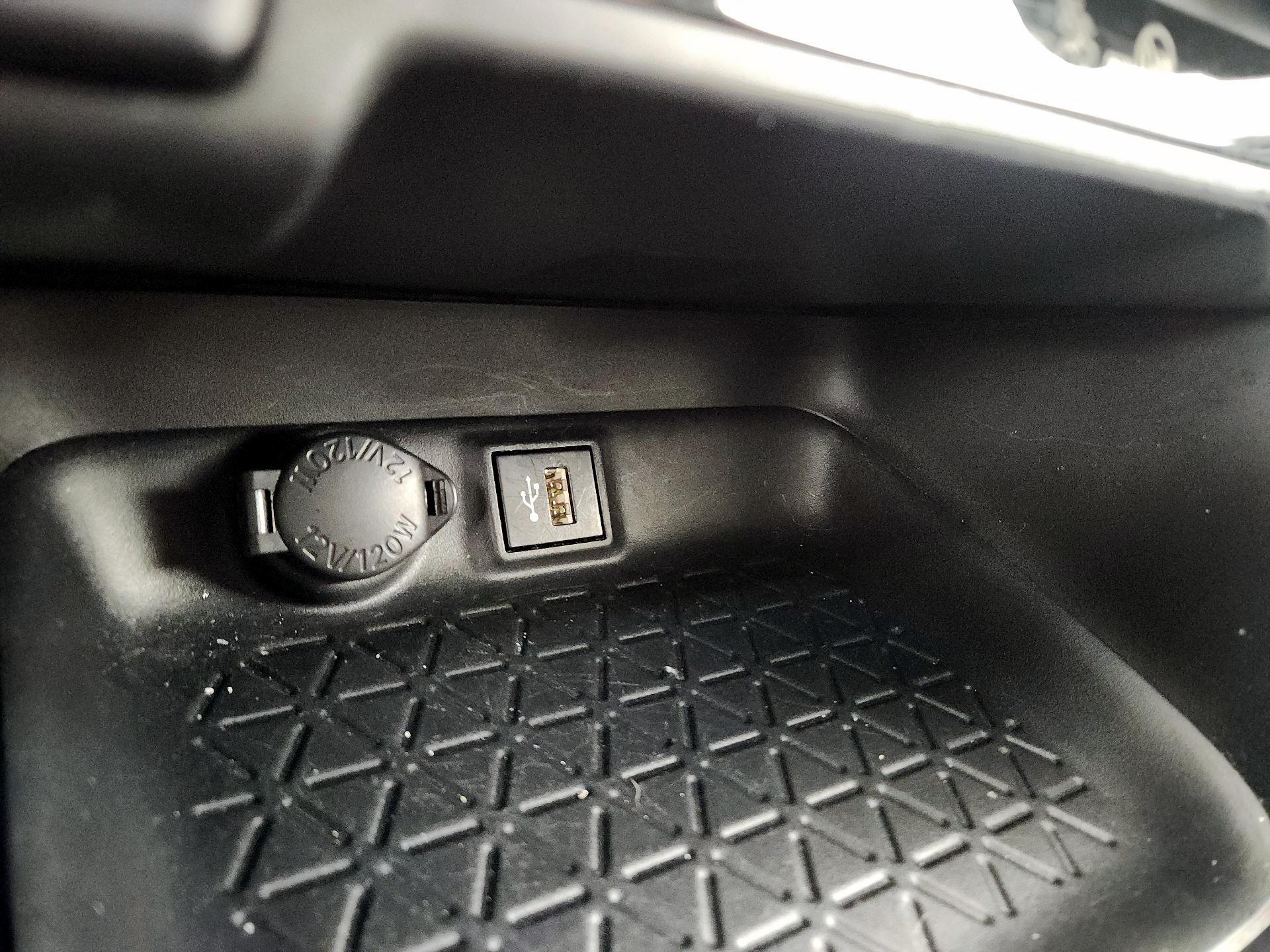 Thumbnail: 2024 Toyota RAV4 - 18