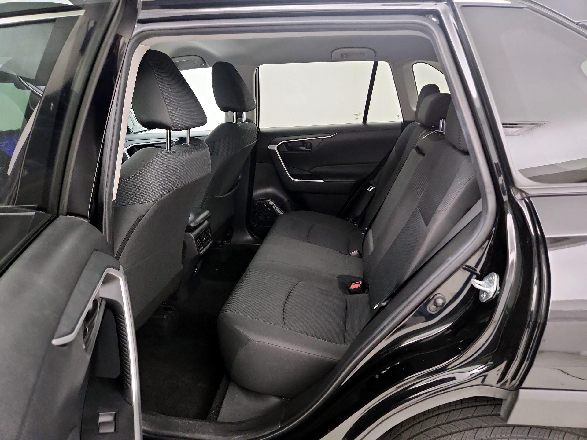 Thumbnail: 2024 Toyota RAV4 - 19