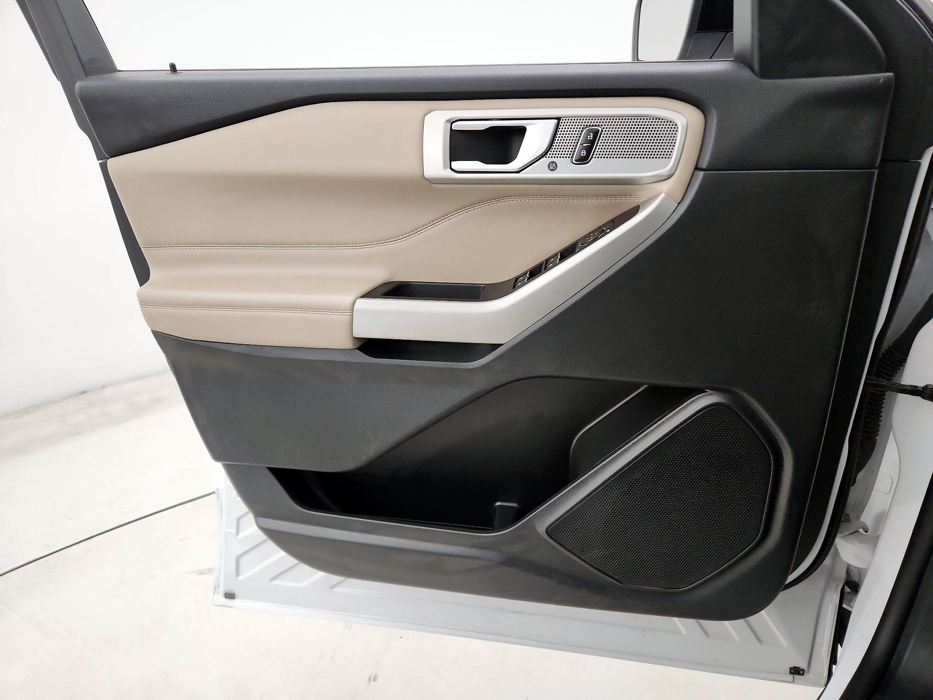 Thumbnail: 2023 Ford Explorer - 12