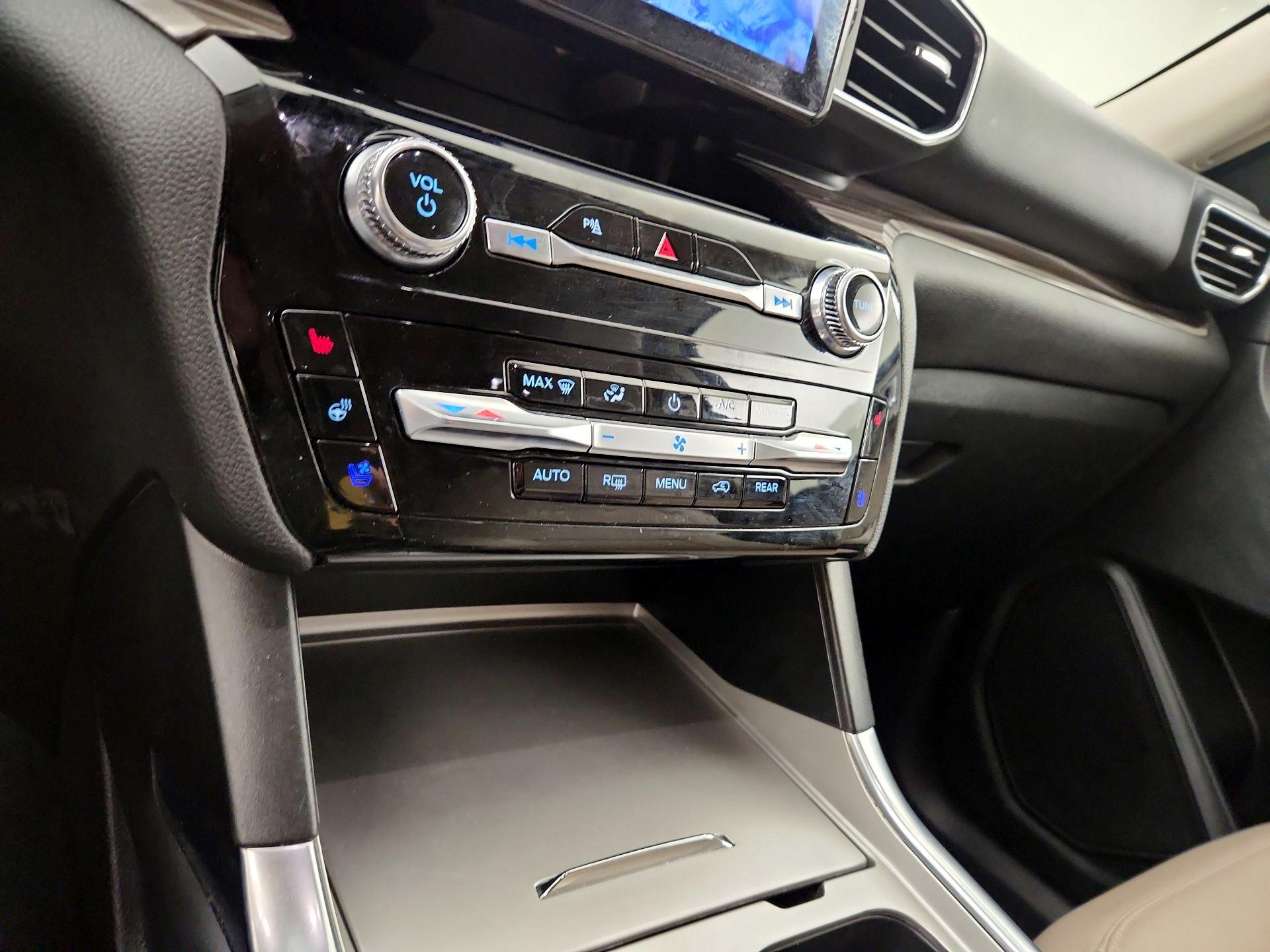 Thumbnail: 2023 Ford Explorer - 14