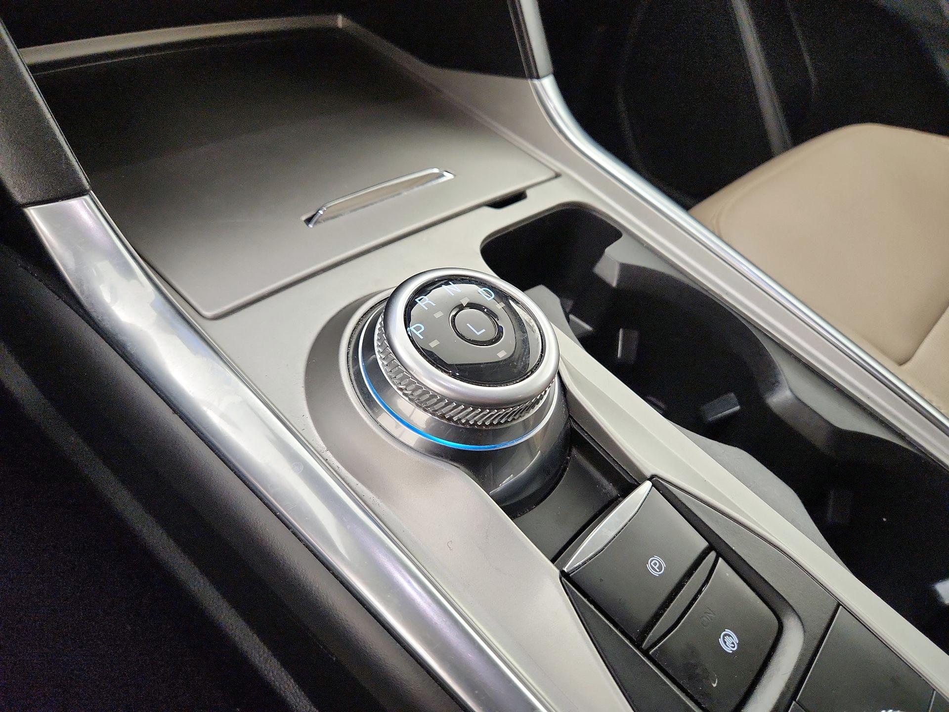 Thumbnail: 2023 Ford Explorer - 15