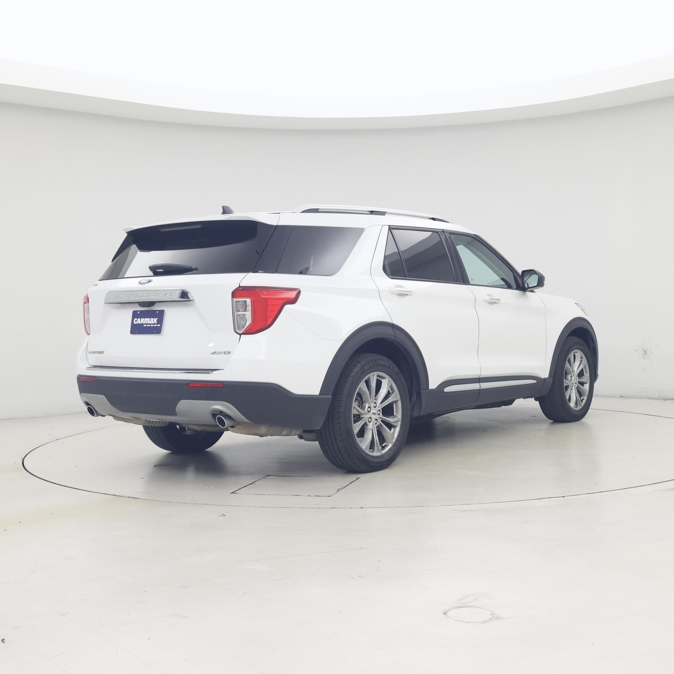 Thumbnail: 2023 Ford Explorer - 8