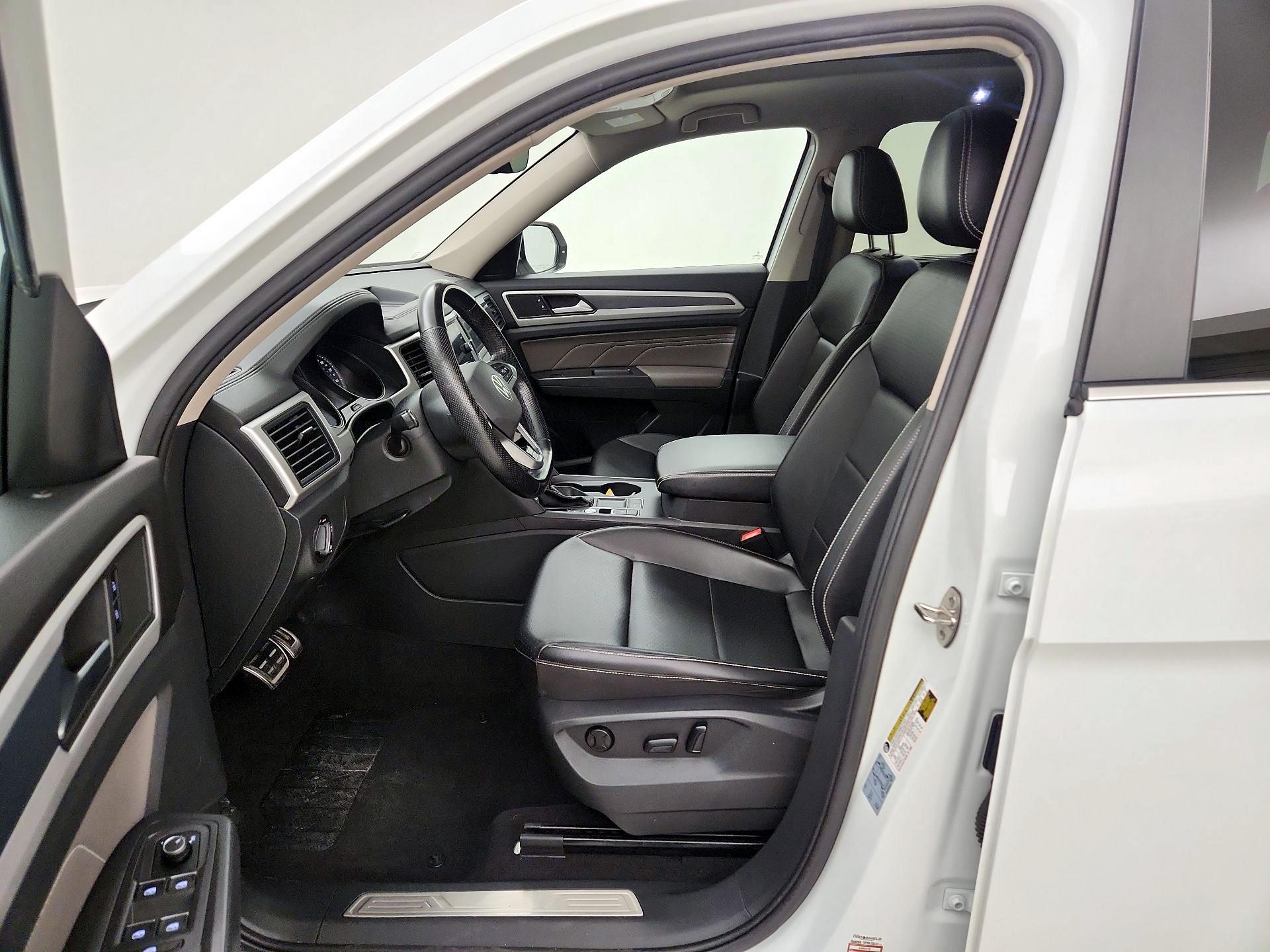 Thumbnail: 2021 Volkswagen Atlas - 11