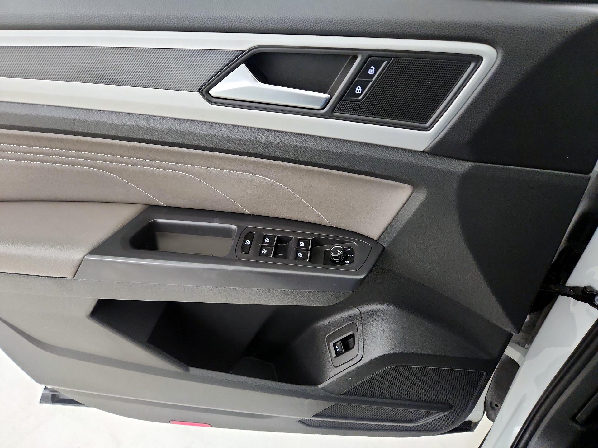 Thumbnail: 2021 Volkswagen Atlas - 12