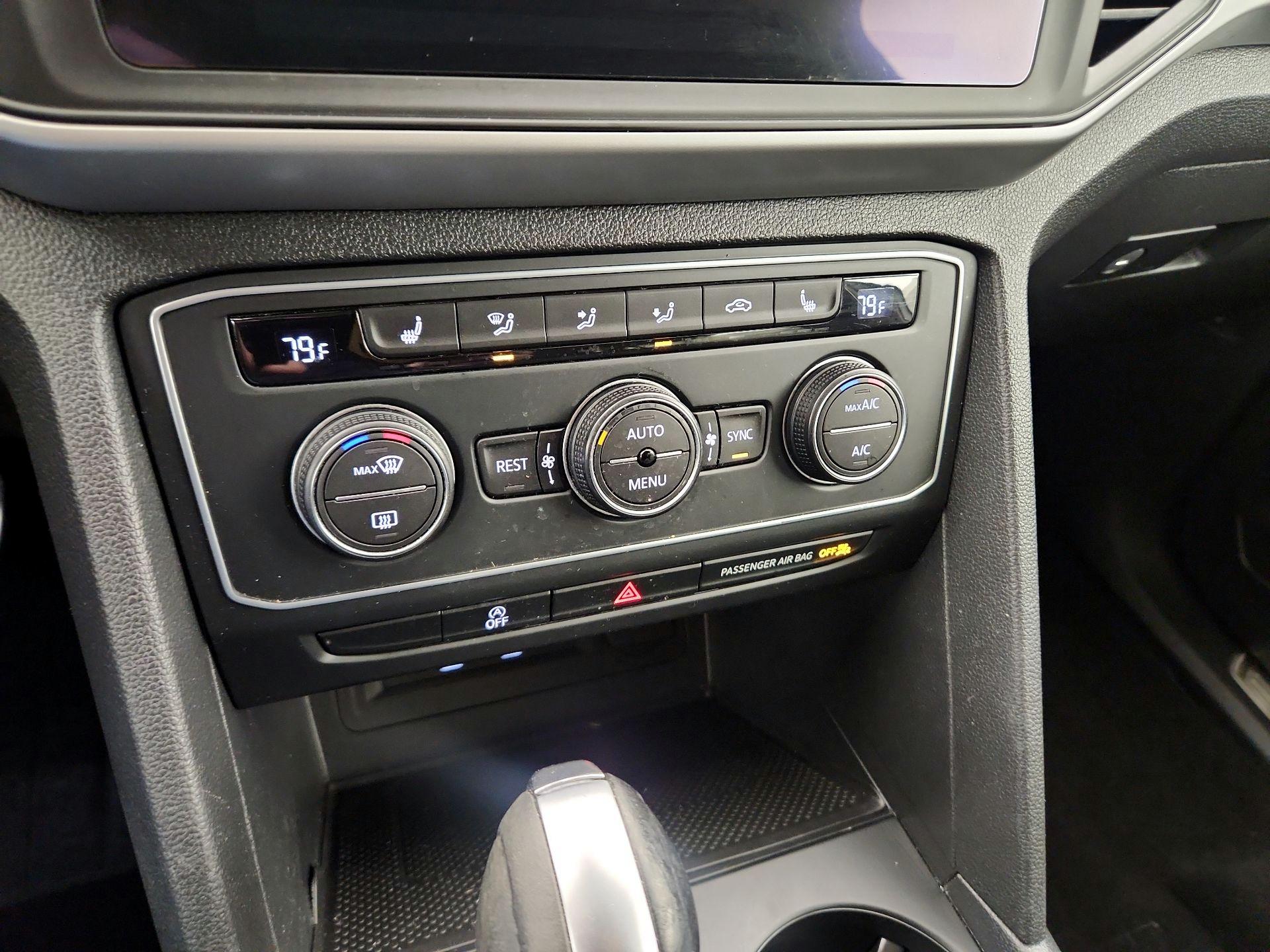 Thumbnail: 2021 Volkswagen Atlas - 16