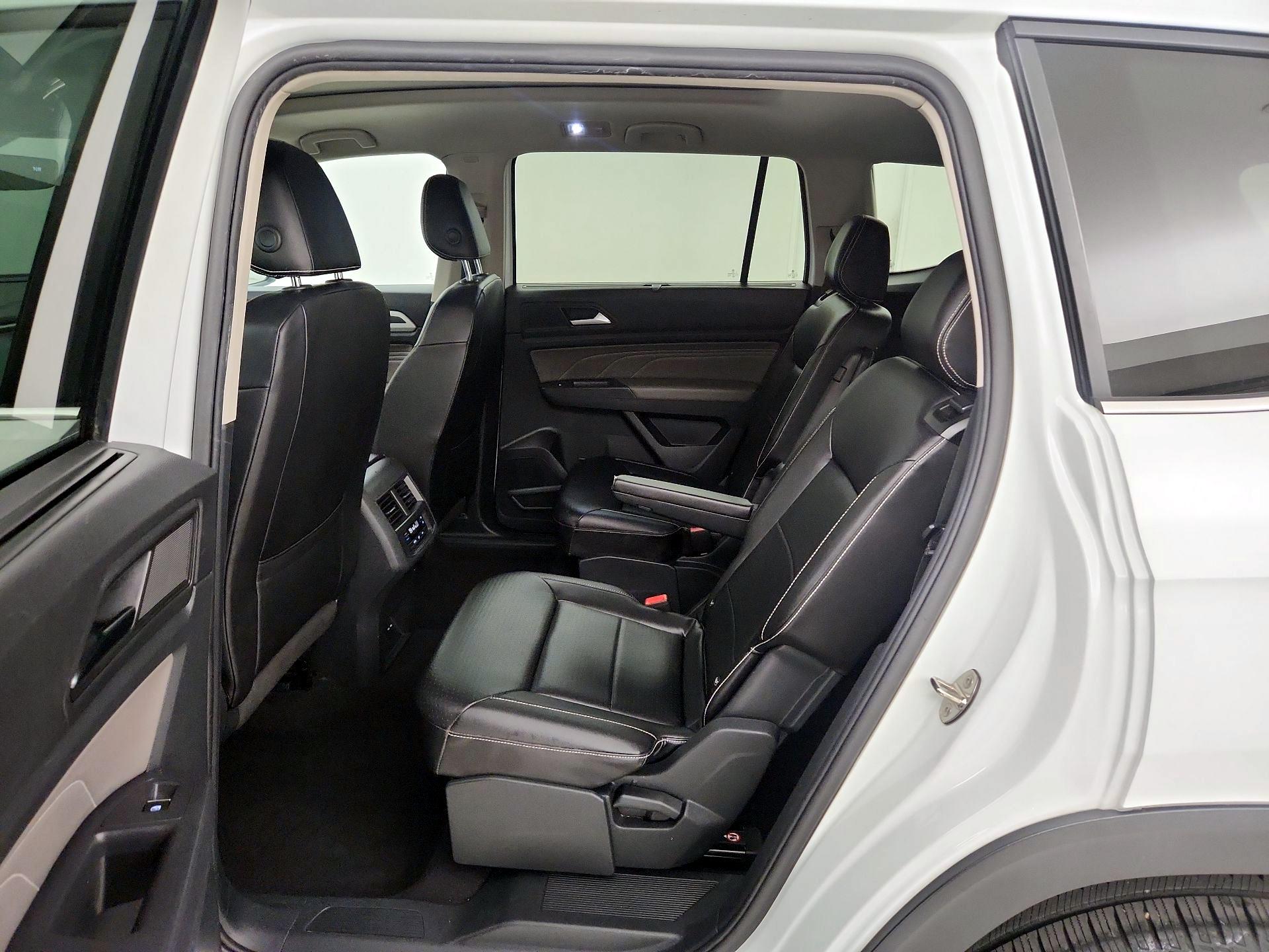 Thumbnail: 2021 Volkswagen Atlas - 20