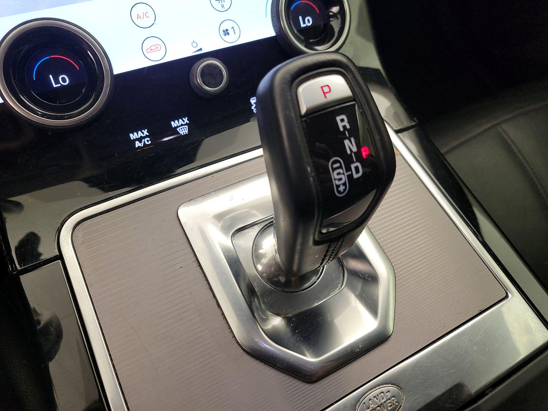 Thumbnail: 2020 Land Rover Range Rover Evoque - 16