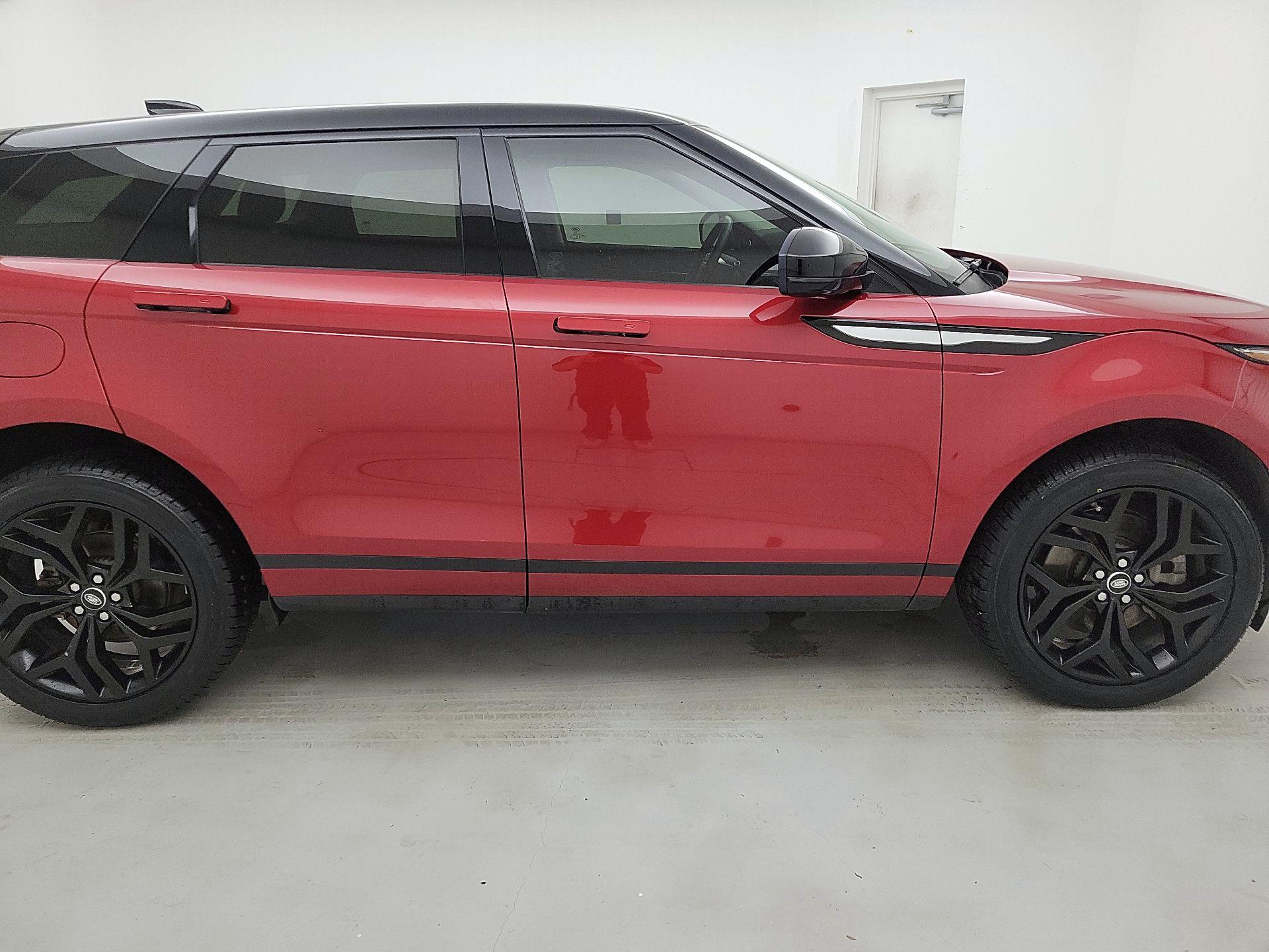 Thumbnail: 2020 Land Rover Range Rover Evoque - 4