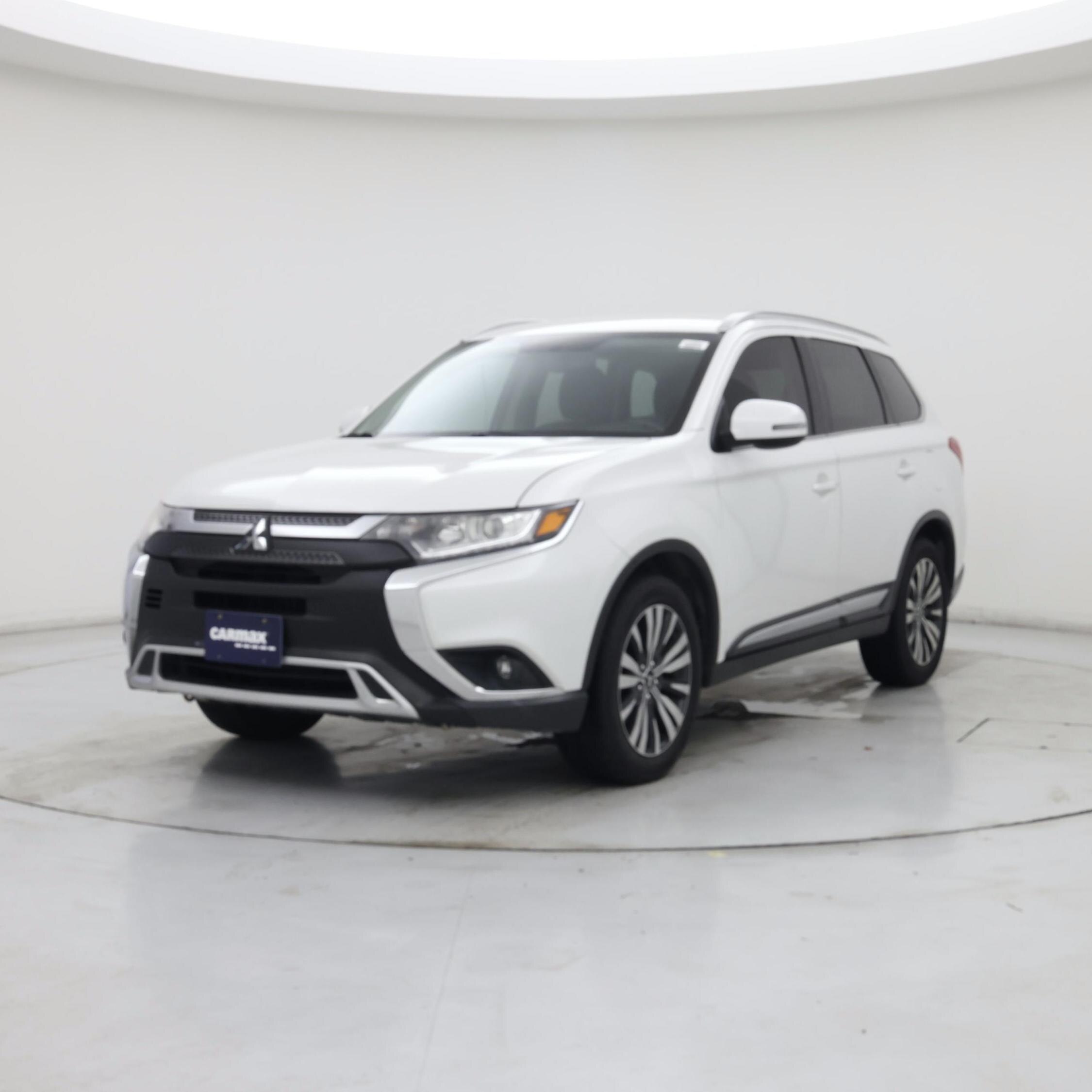 Thumbnail: 2019 Mitsubishi Outlander - 4