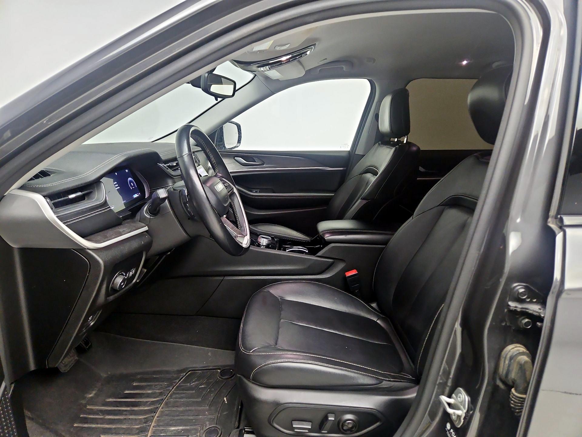 Thumbnail: 2022 Jeep Grand Cherokee L - 11