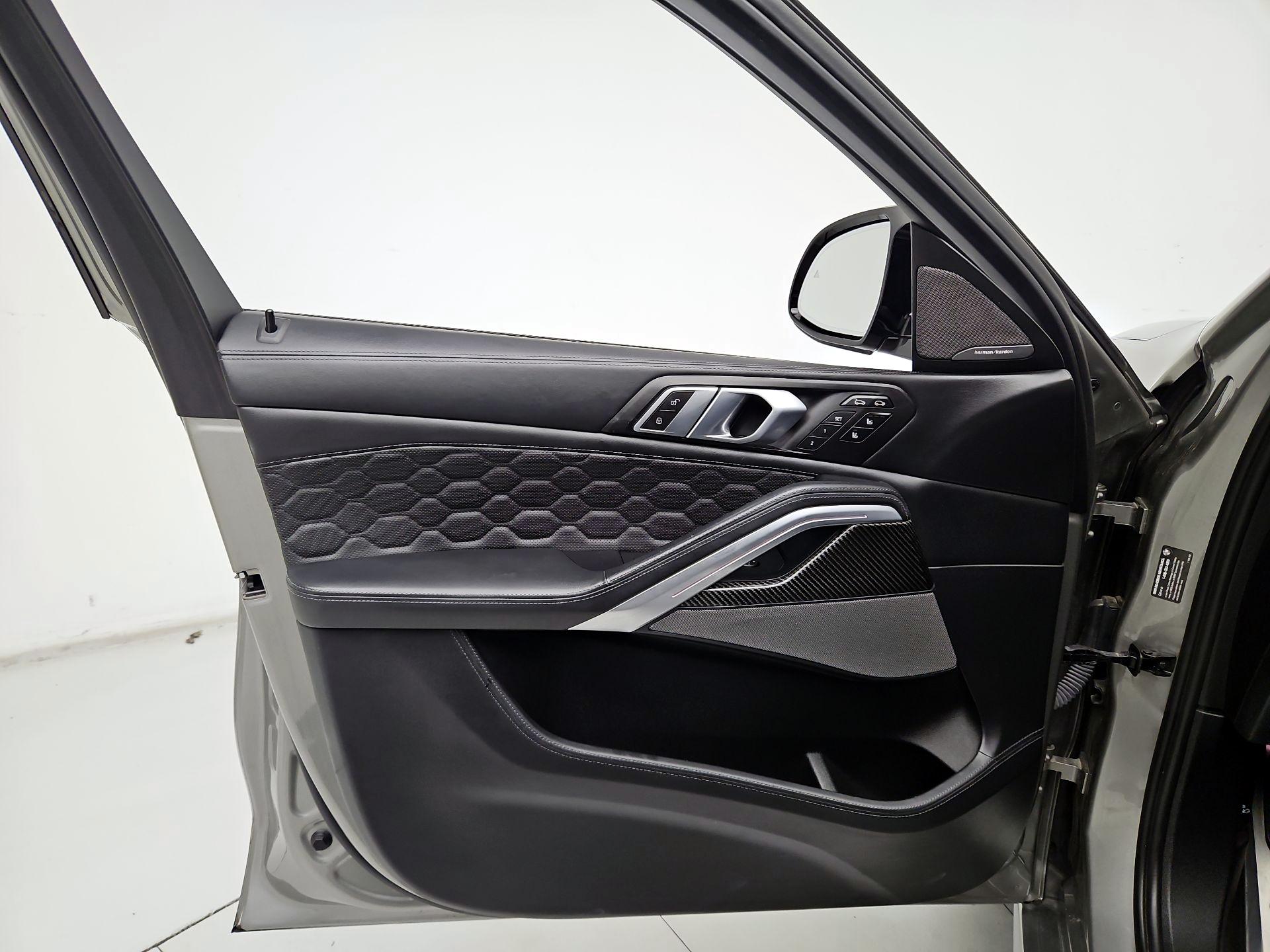 Thumbnail: 2023 BMW X6 - 12