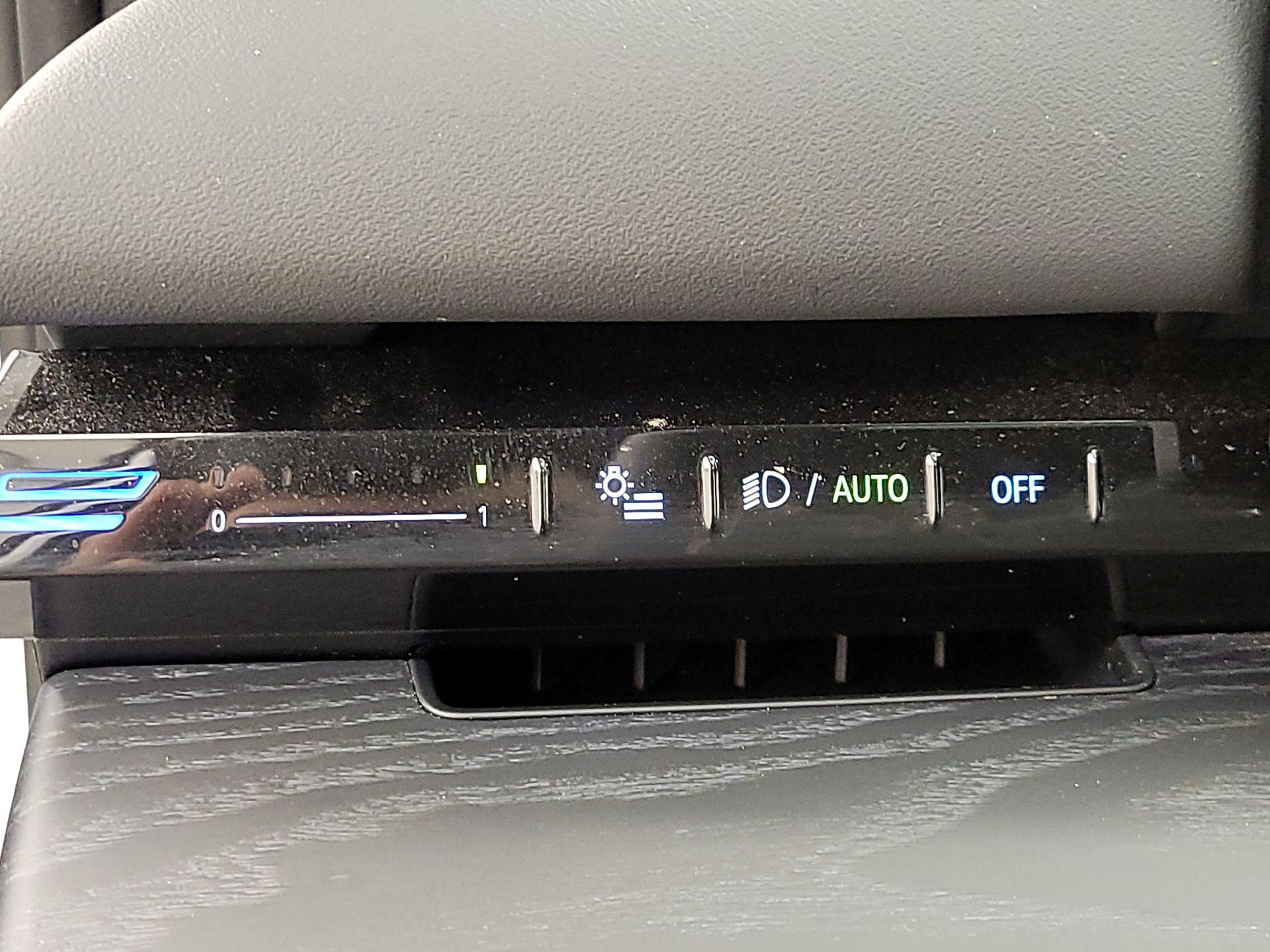 Thumbnail: 2024 BMW 5 Series - 11