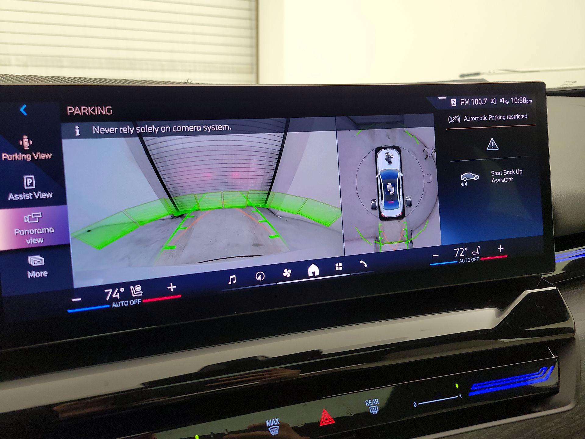 Thumbnail: 2024 BMW 5 Series - 13