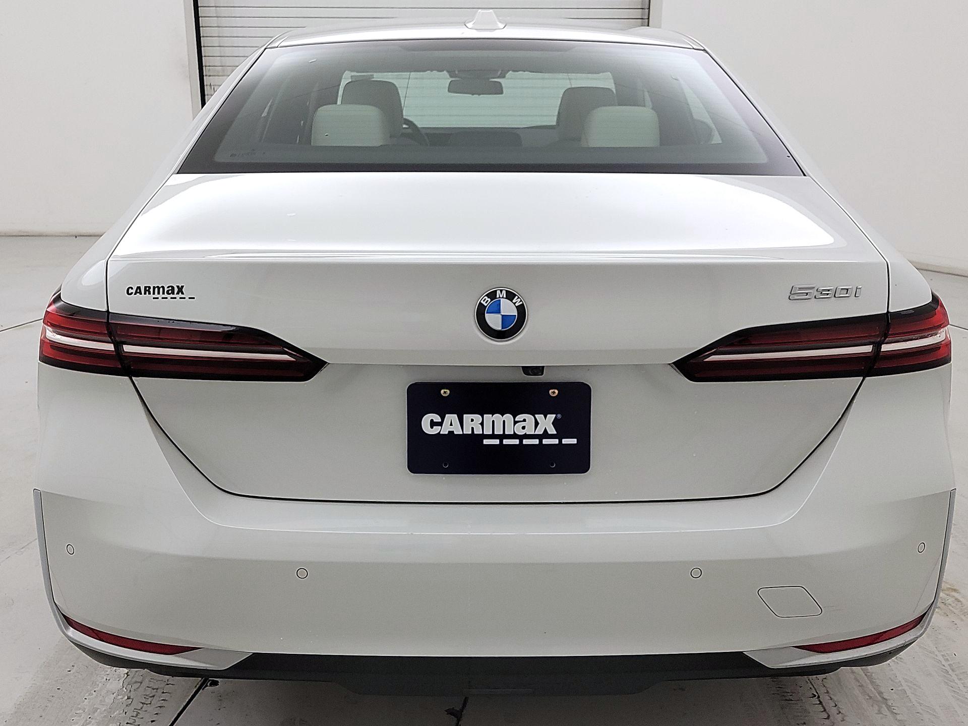 Thumbnail: 2024 BMW 5 Series - 6