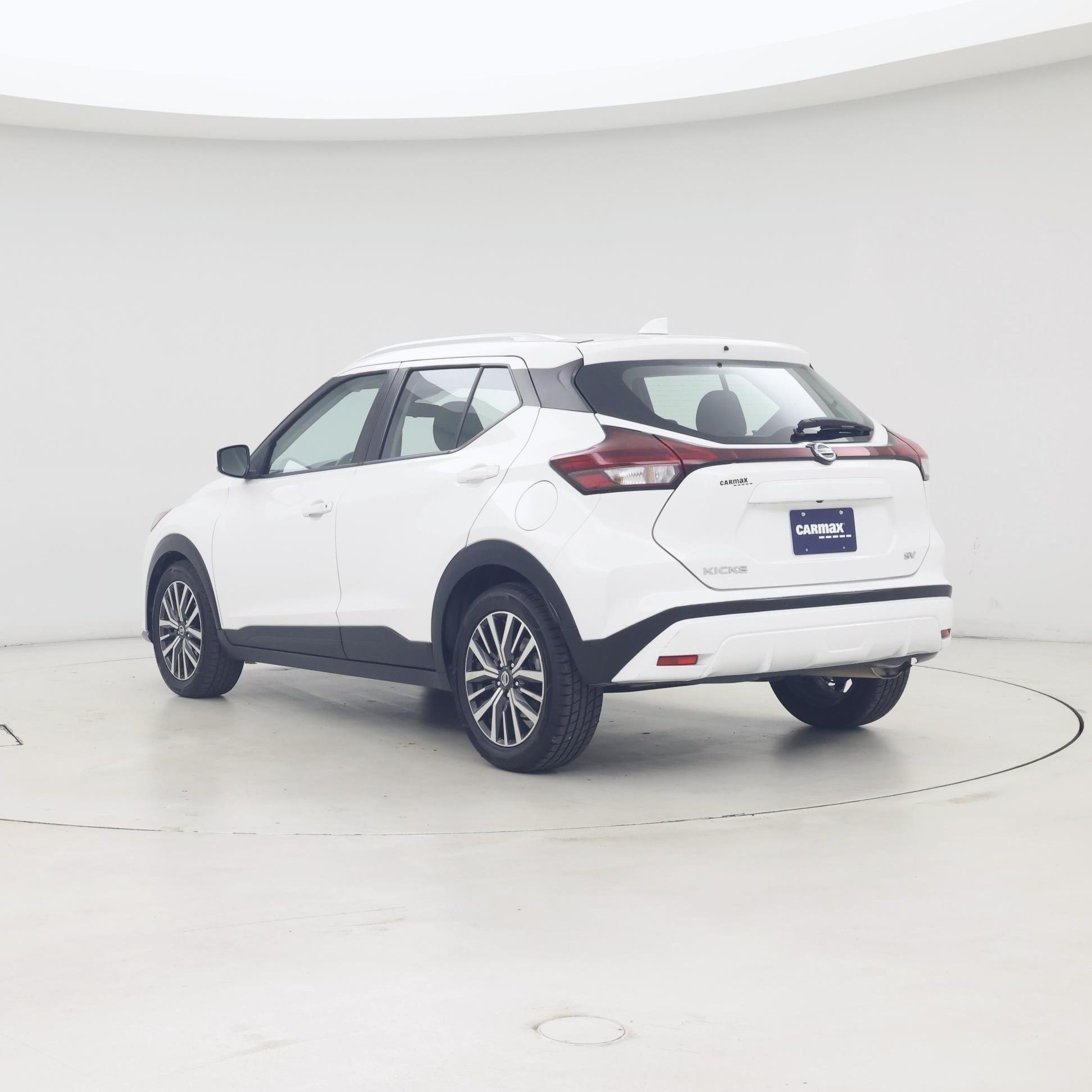 Thumbnail: 2021 Nissan Kicks - 2