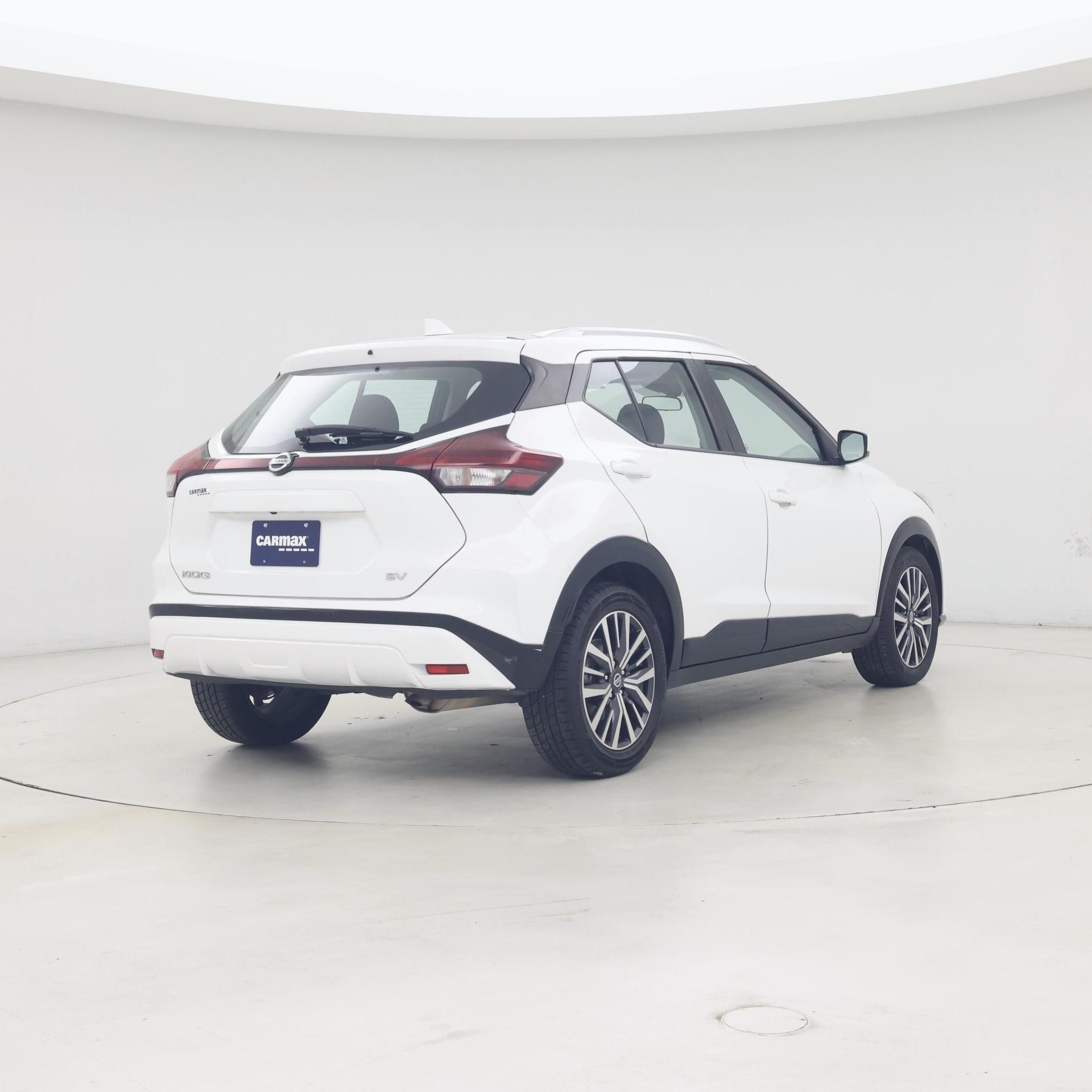 Thumbnail: 2021 Nissan Kicks - 8