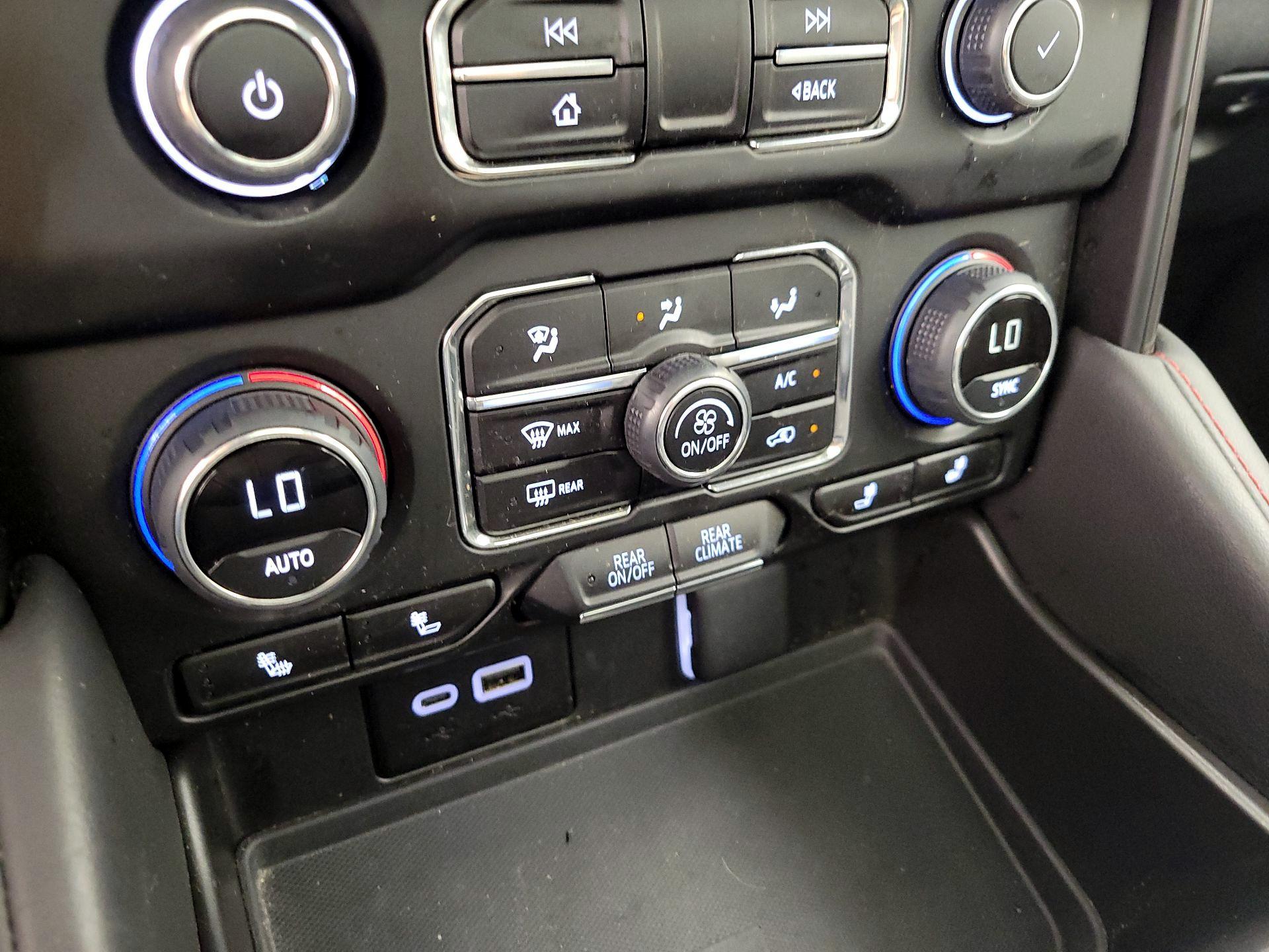 Thumbnail: 2024 Chevrolet Tahoe - 14