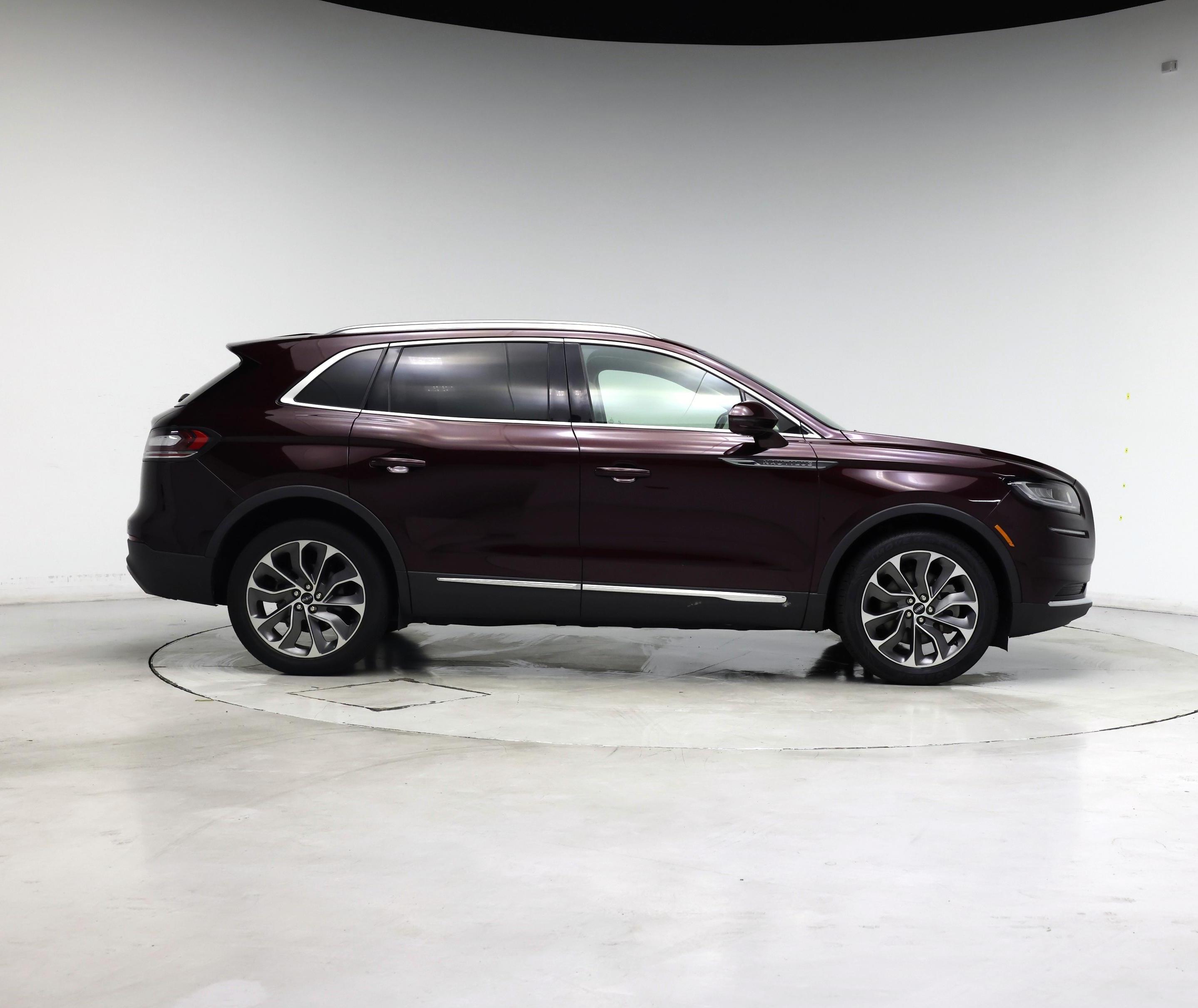 Thumbnail: 2023 Lincoln Nautilus - 7