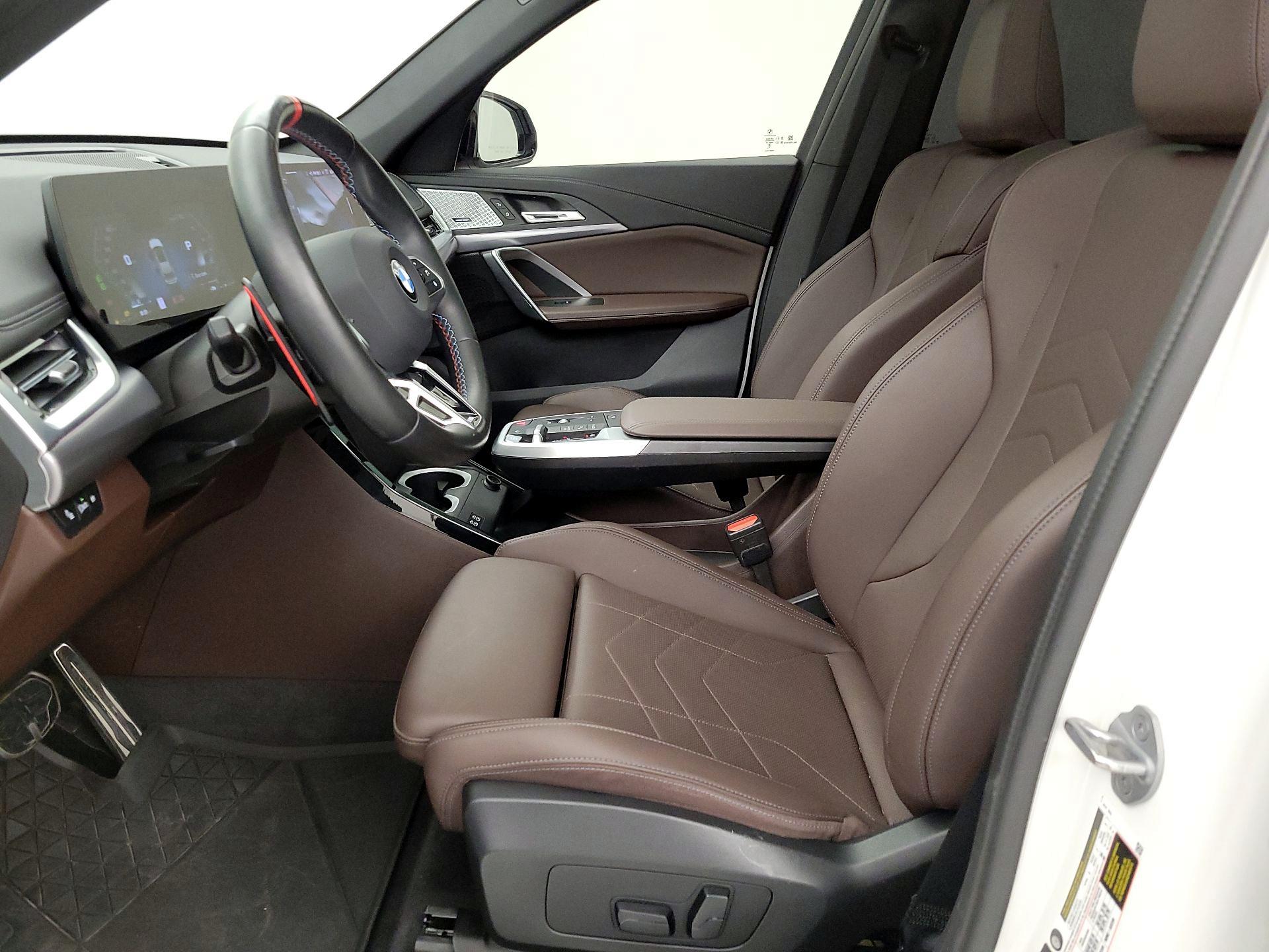 Thumbnail: 2025 BMW X1 - 9